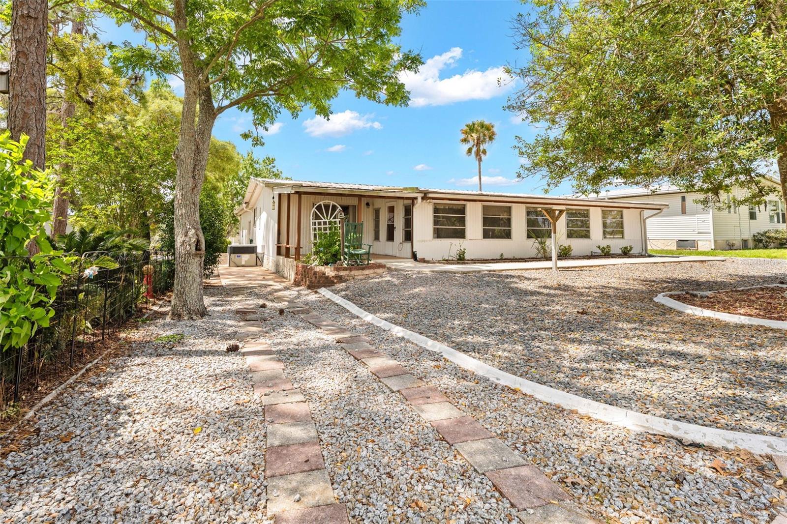 8206 COUNTRY CLUB DR, BROOKSVILLE, FL, 34613
