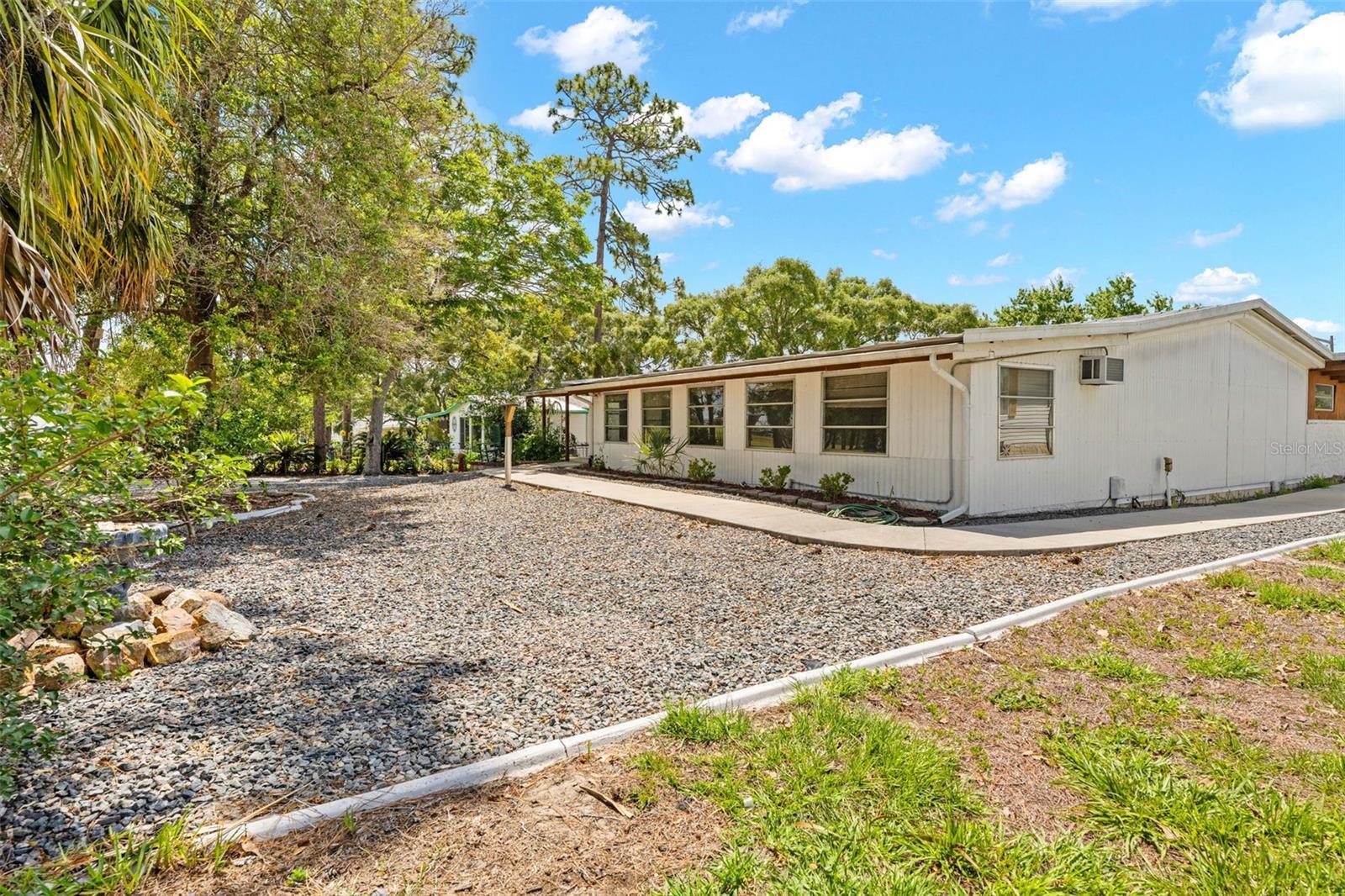 8206 COUNTRY CLUB DR, BROOKSVILLE, FL, 34613