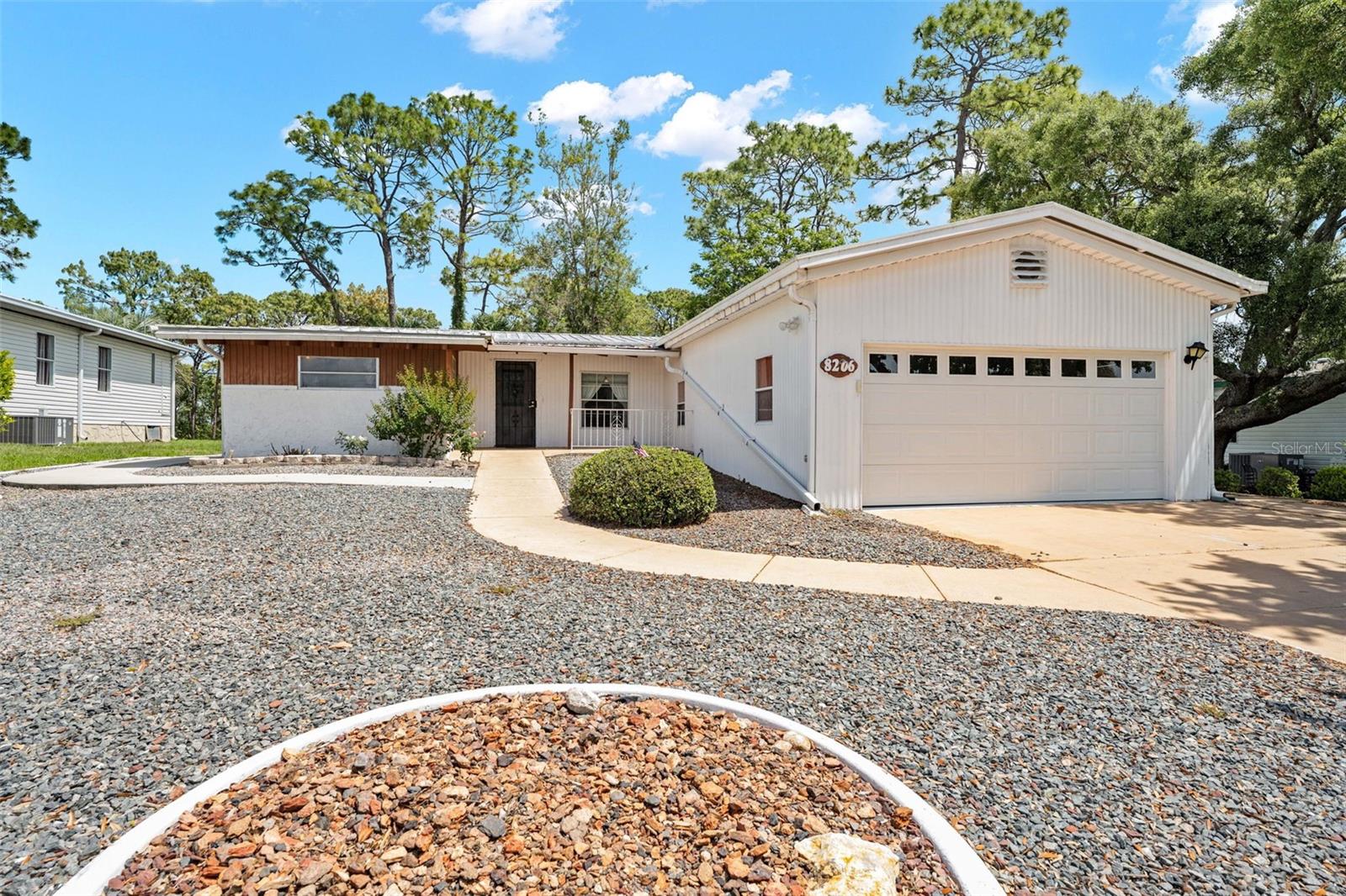 8206 COUNTRY CLUB DR, BROOKSVILLE, FL, 34613