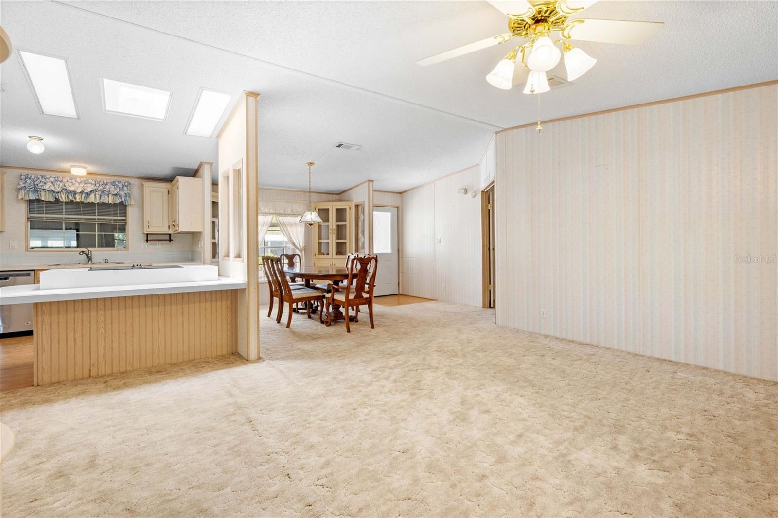 8206 COUNTRY CLUB DR, BROOKSVILLE, FL, 34613