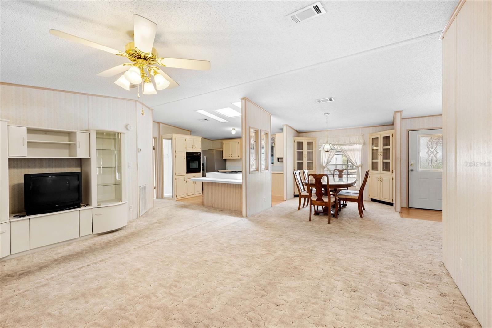 8206 COUNTRY CLUB DR, BROOKSVILLE, FL, 34613