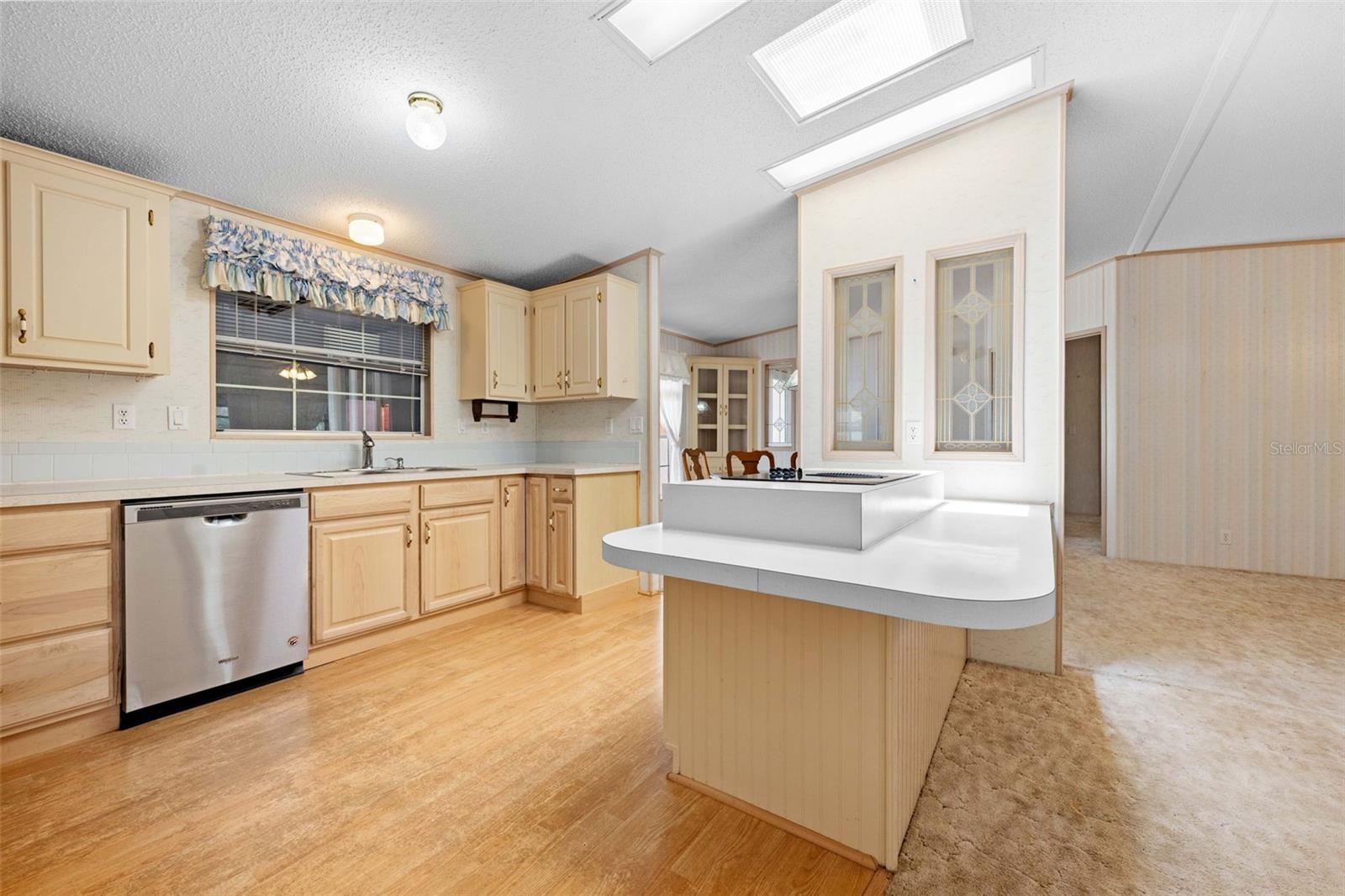8206 COUNTRY CLUB DR, BROOKSVILLE, FL, 34613