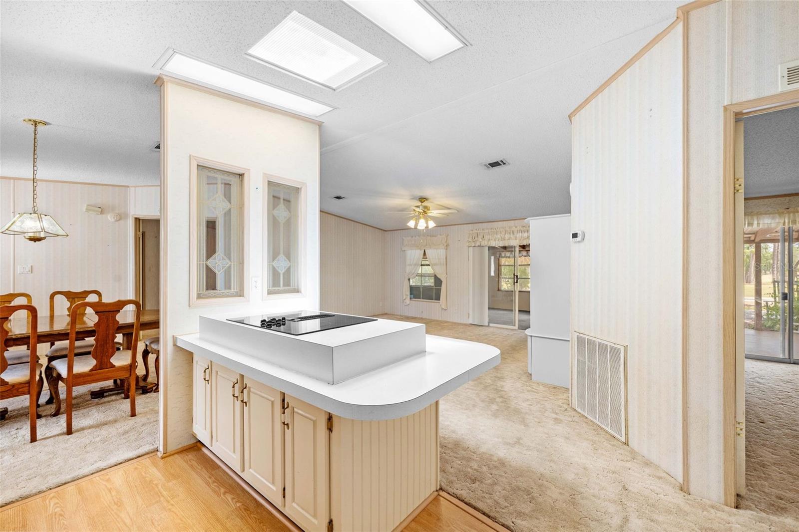 8206 COUNTRY CLUB DR, BROOKSVILLE, FL, 34613
