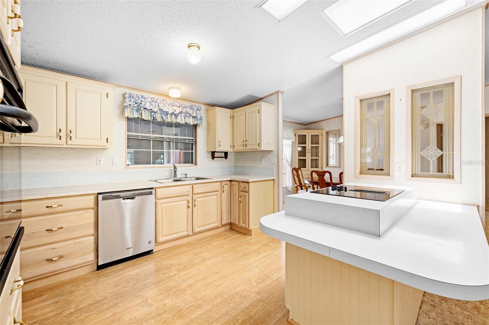 8206 COUNTRY CLUB DR, BROOKSVILLE, FL, 34613
