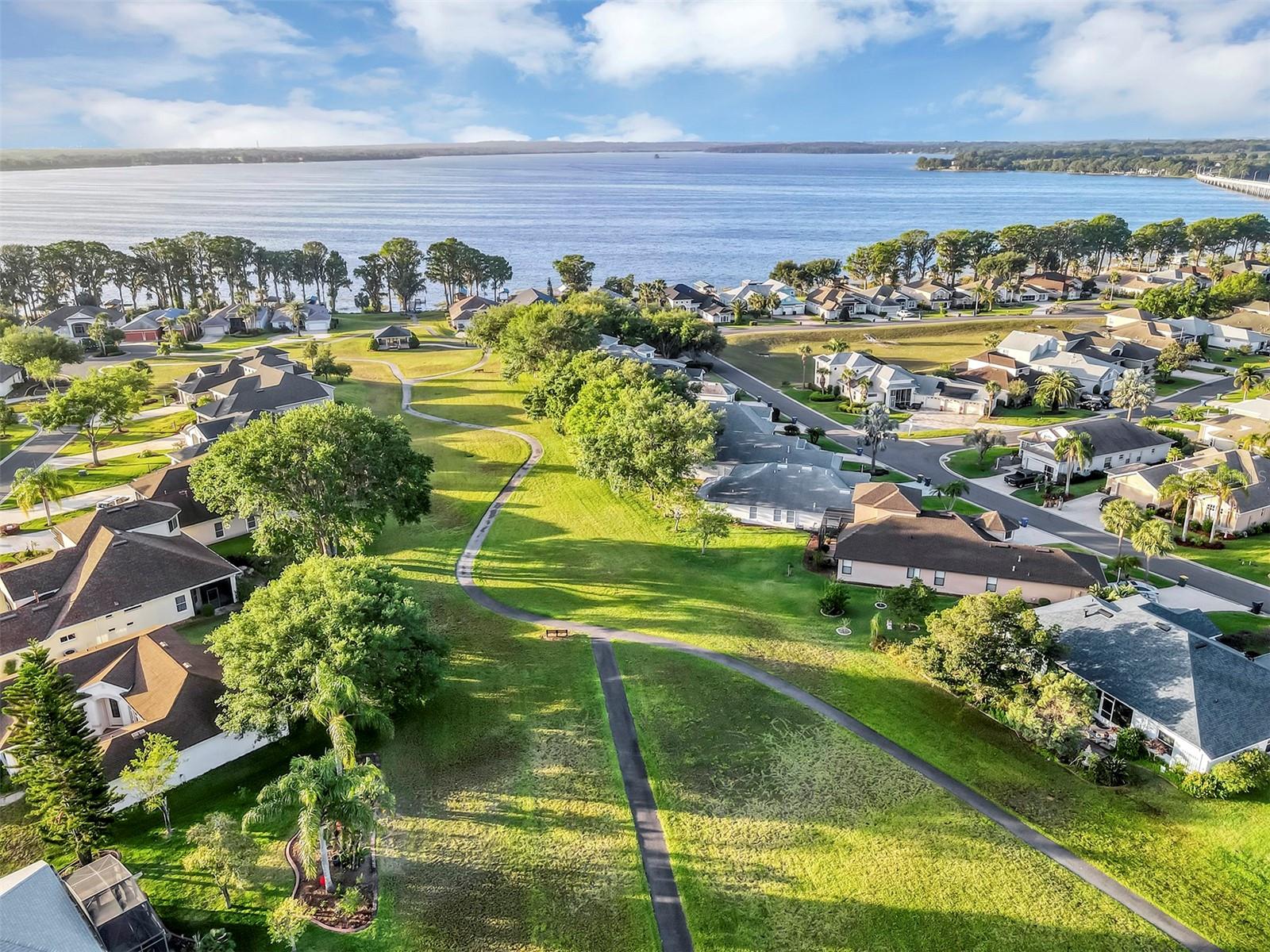 3251 KINGSTON WAY, TAVARES, FL, 32778