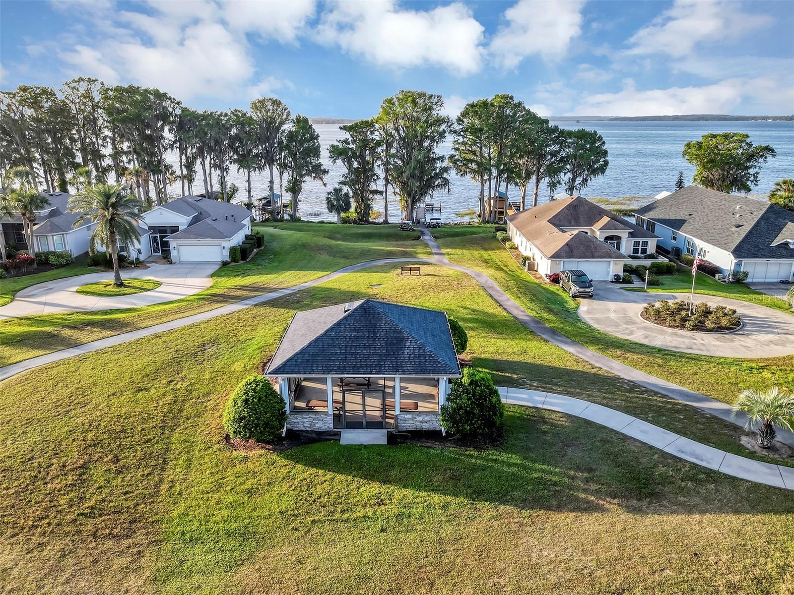 3251 KINGSTON WAY, TAVARES, FL, 32778