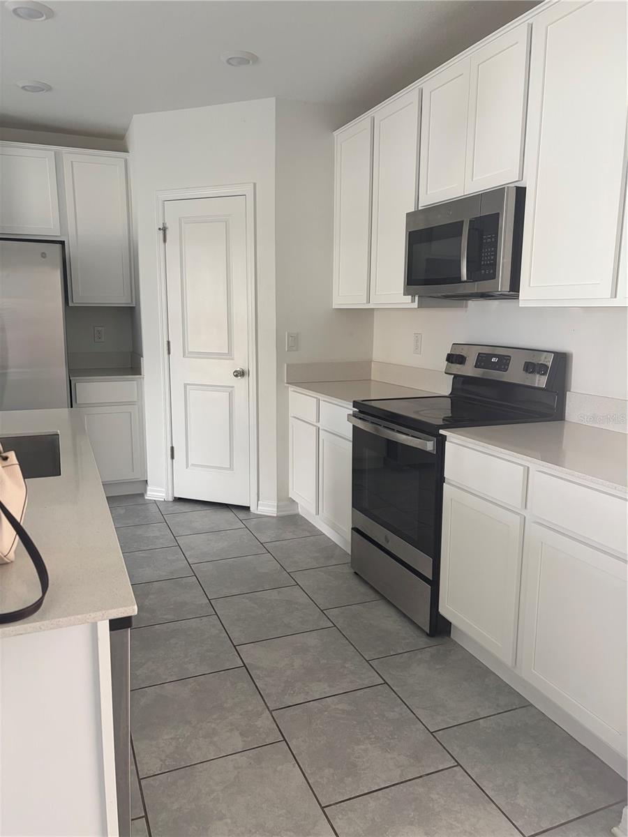 598 BELL PRAIRIE CIR, LAKE WALES, FL, 33859