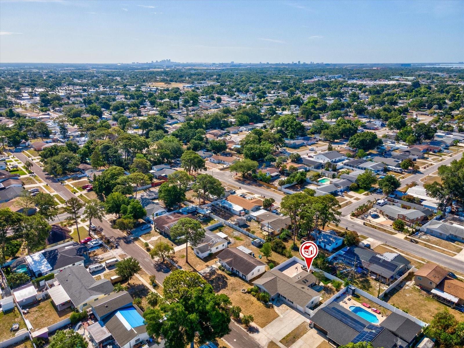 7910 W POCAHONTAS AVE, TAMPA, FL, 33615