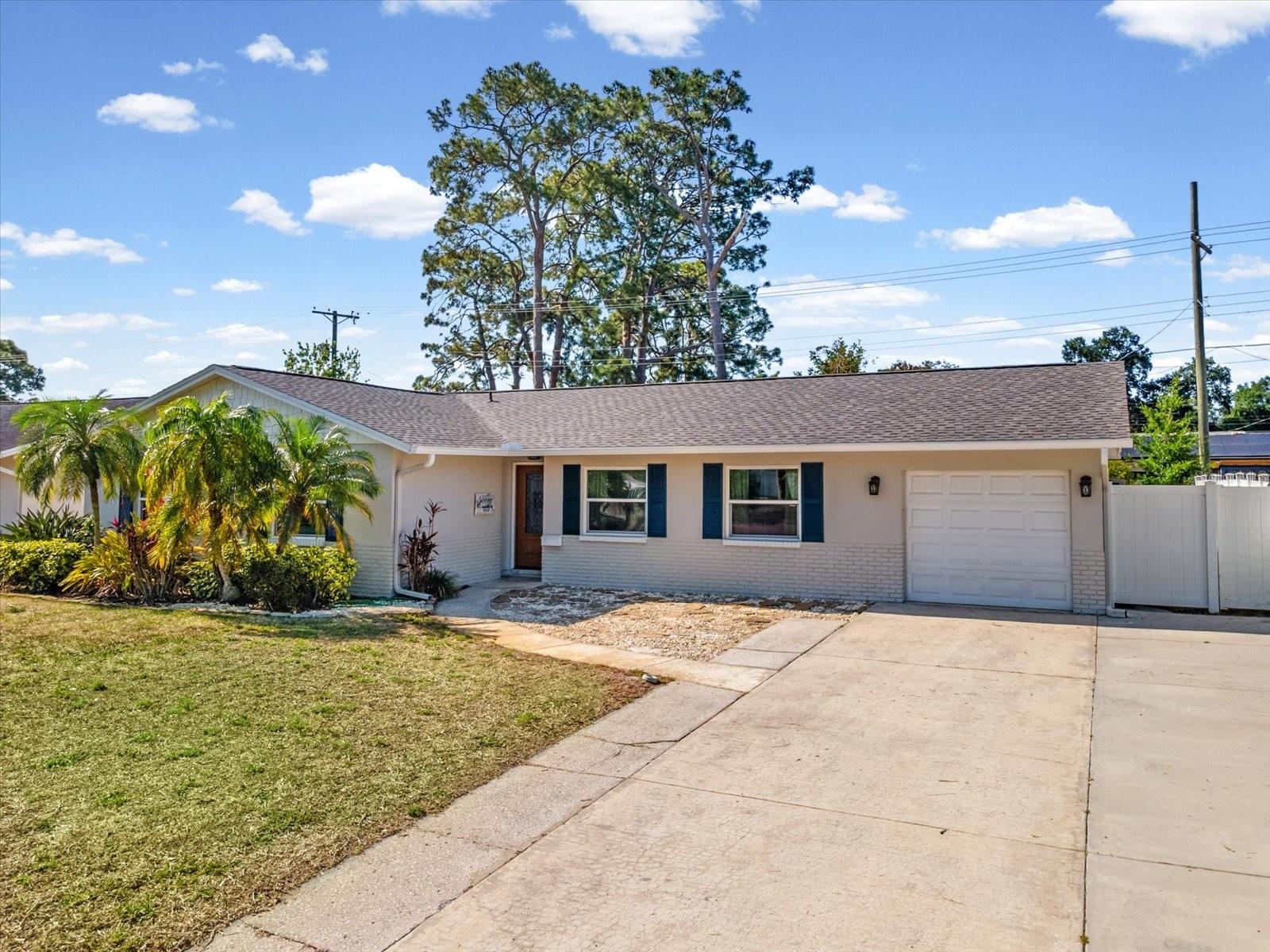 7910 W POCAHONTAS AVE, TAMPA, FL, 33615