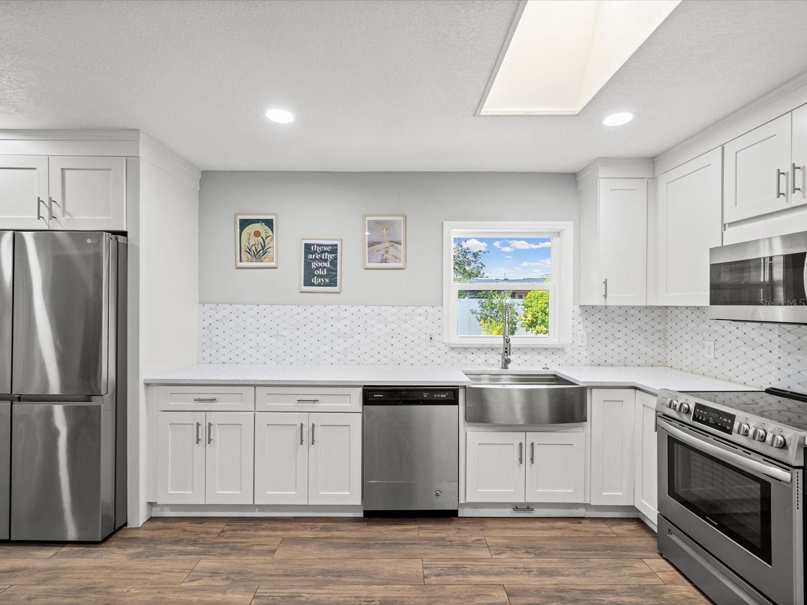 7910 W POCAHONTAS AVE, TAMPA, FL, 33615