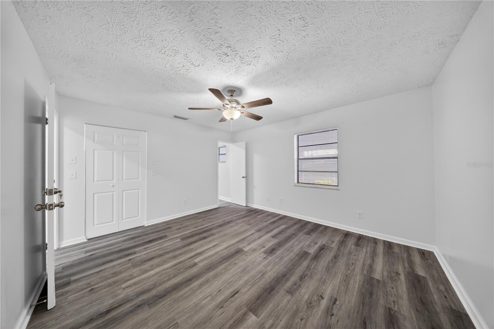 214 SE DUVAL AVE, PORT ST LUCIE, FL, 34983