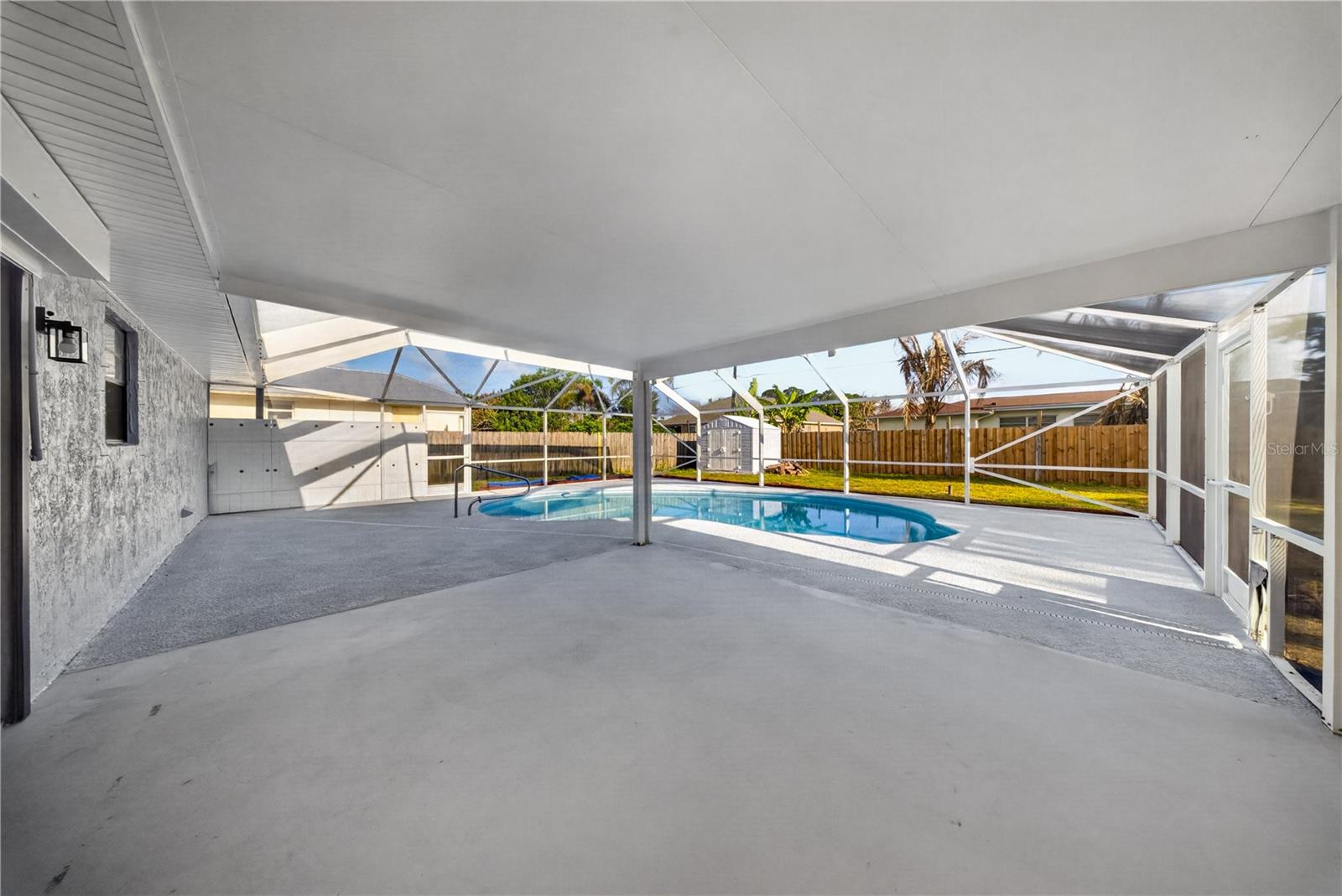 214 SE DUVAL AVE, PORT ST LUCIE, FL, 34983