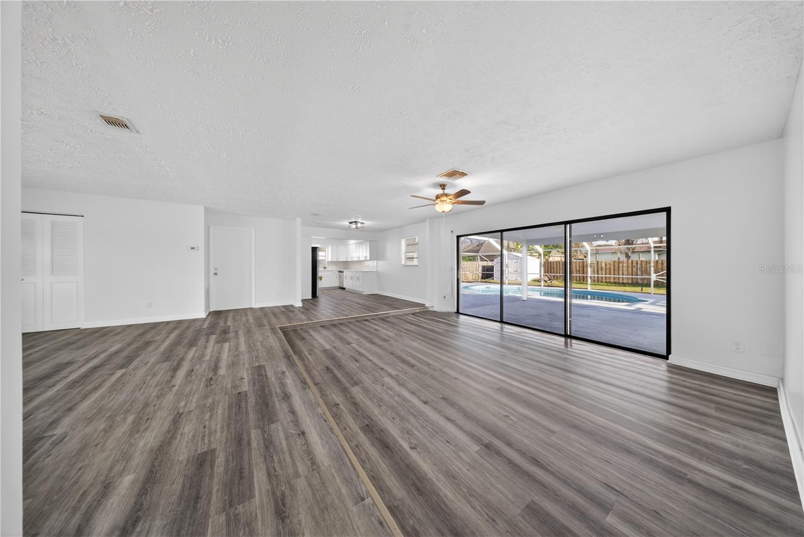 214 SE DUVAL AVE, PORT ST LUCIE, FL, 34983