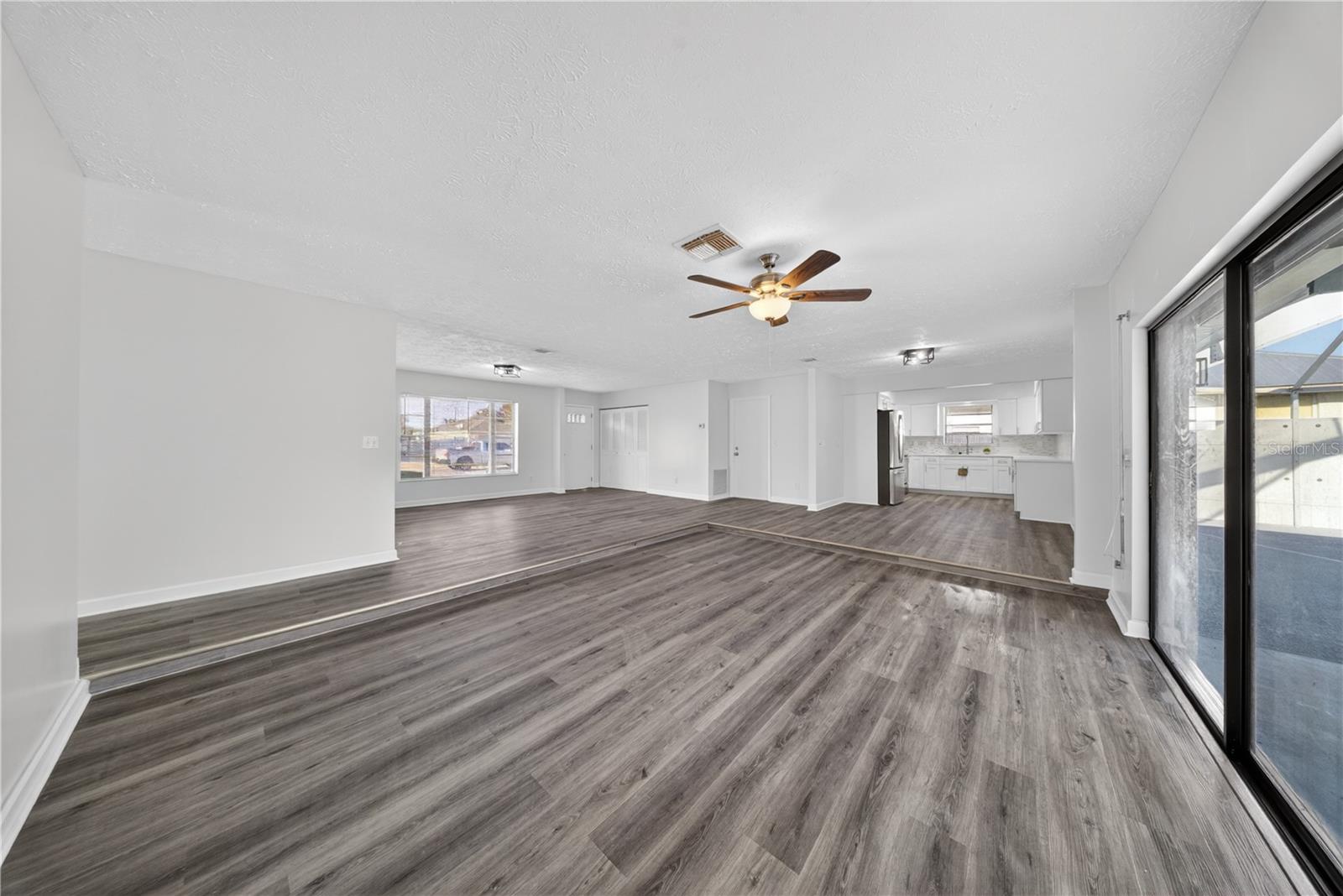 214 SE DUVAL AVE, PORT ST LUCIE, FL, 34983