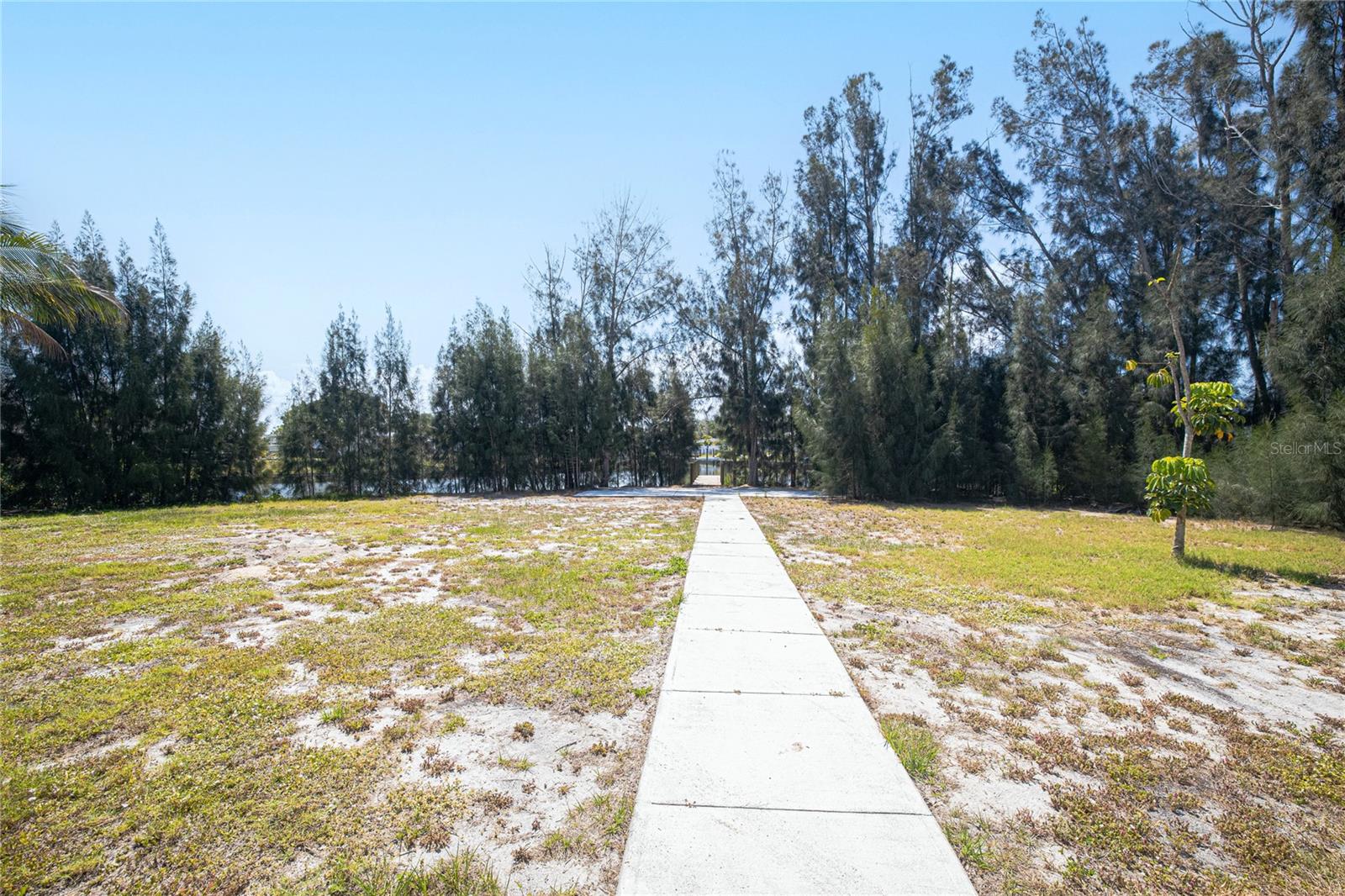 891 PALMETTO DR NE, PORT CHARLOTTE, FL, 33952