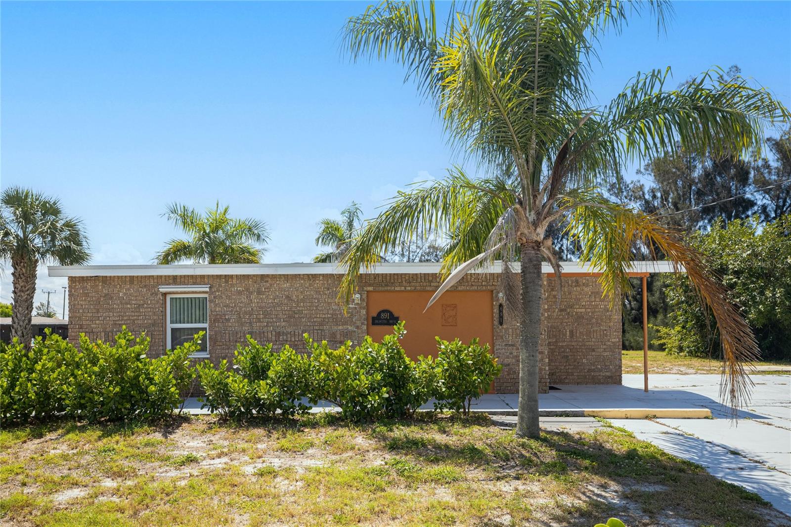 891 PALMETTO DR NE, PORT CHARLOTTE, FL, 33952