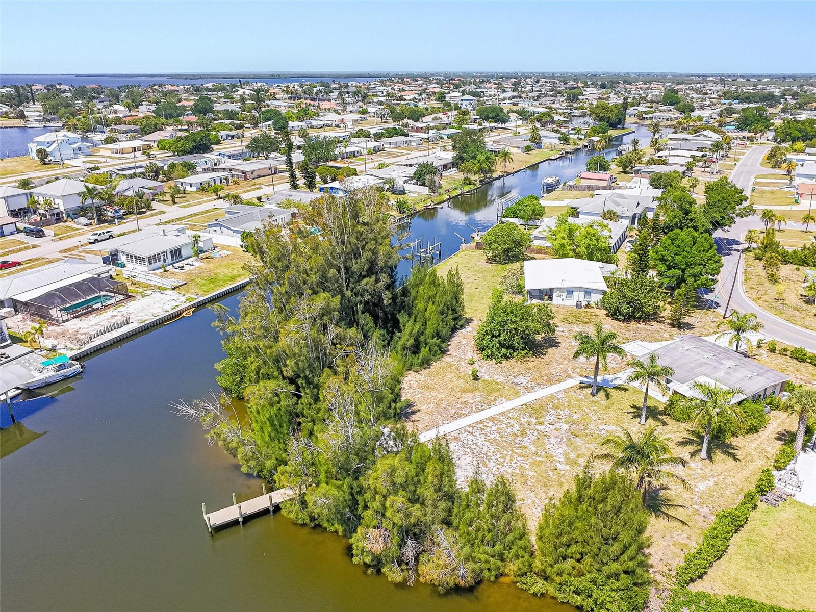 891 PALMETTO DR NE, PORT CHARLOTTE, FL, 33952