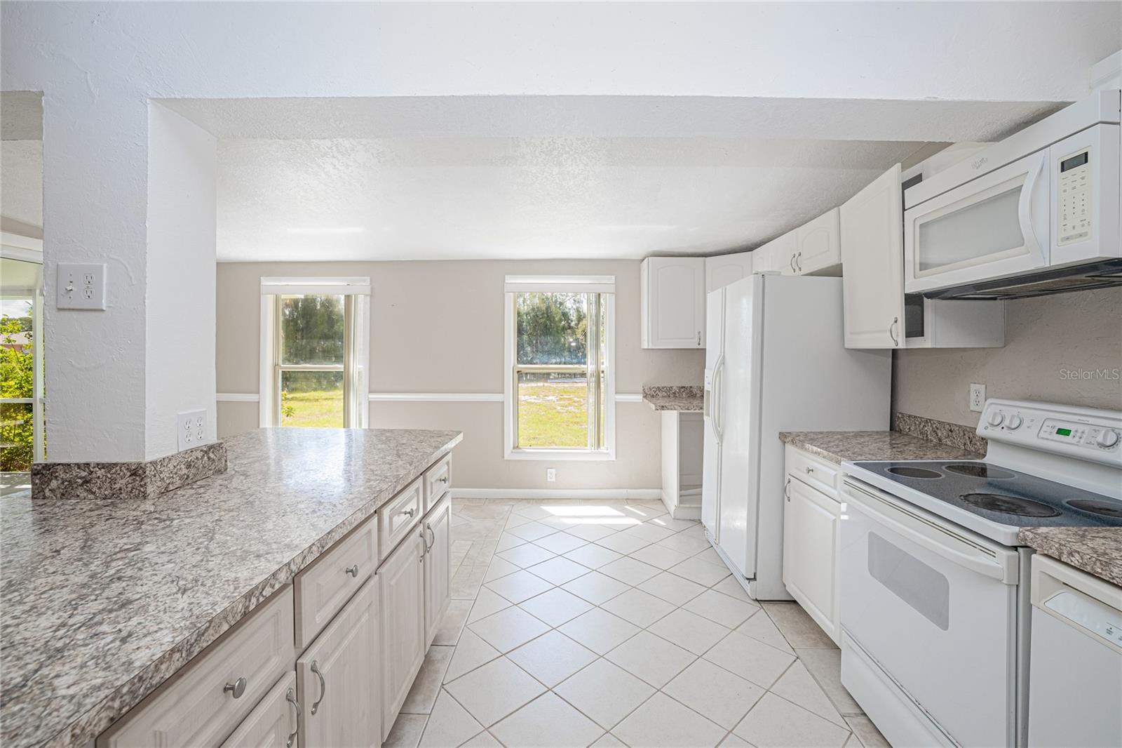 891 PALMETTO DR NE, PORT CHARLOTTE, FL, 33952