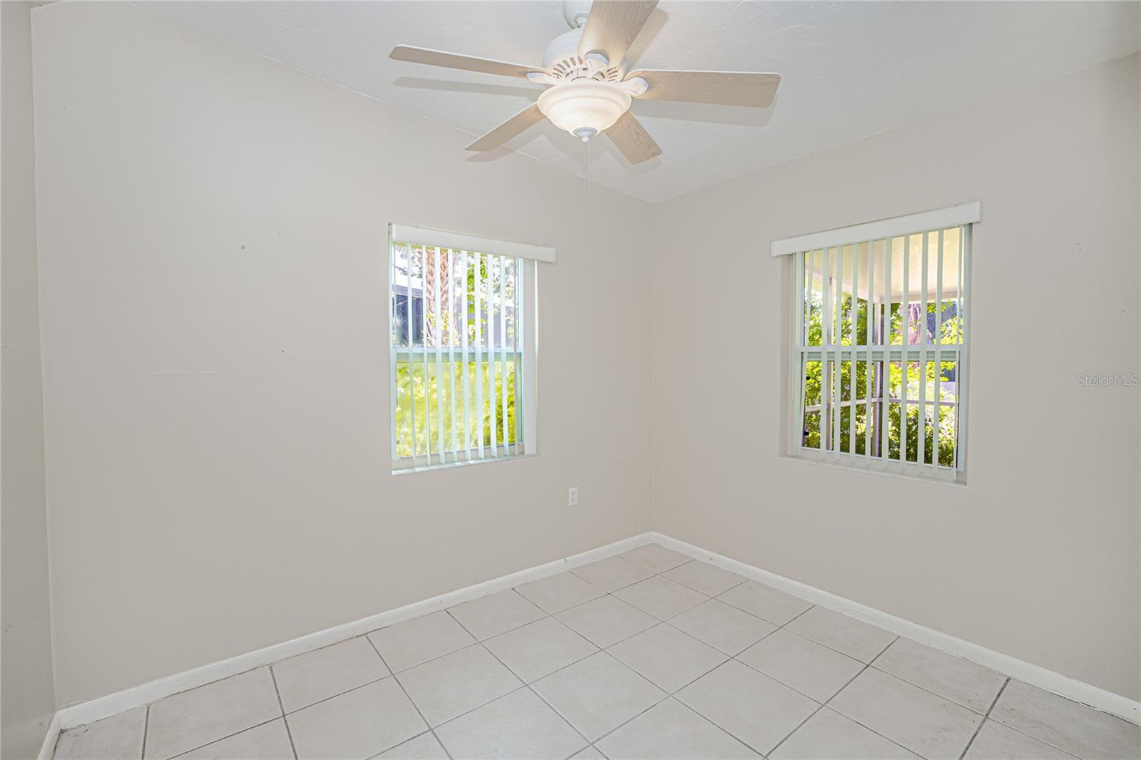 891 PALMETTO DR NE, PORT CHARLOTTE, FL, 33952