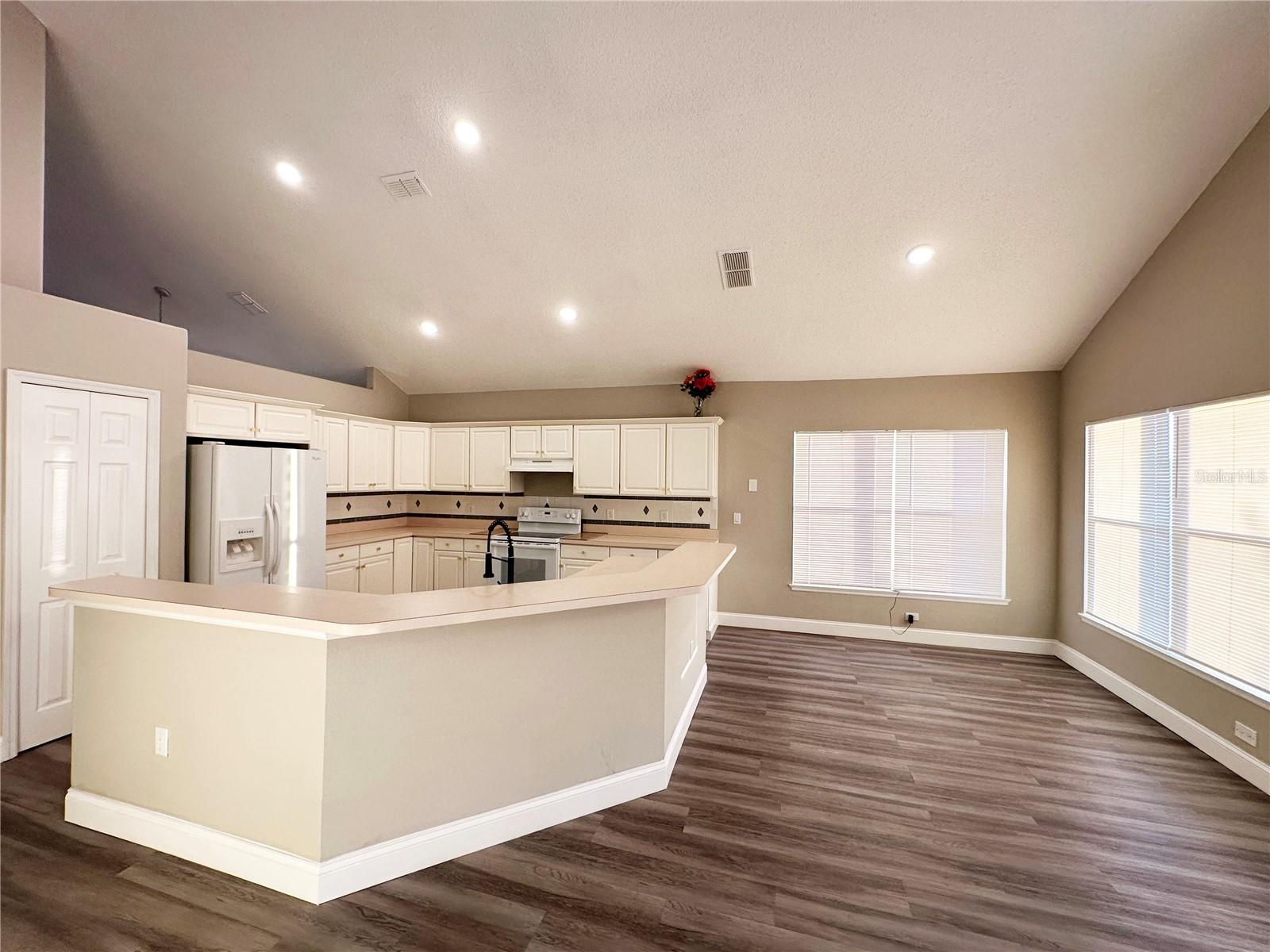 14912 INDIGO LAKE DR, ORLANDO, FL, 32824