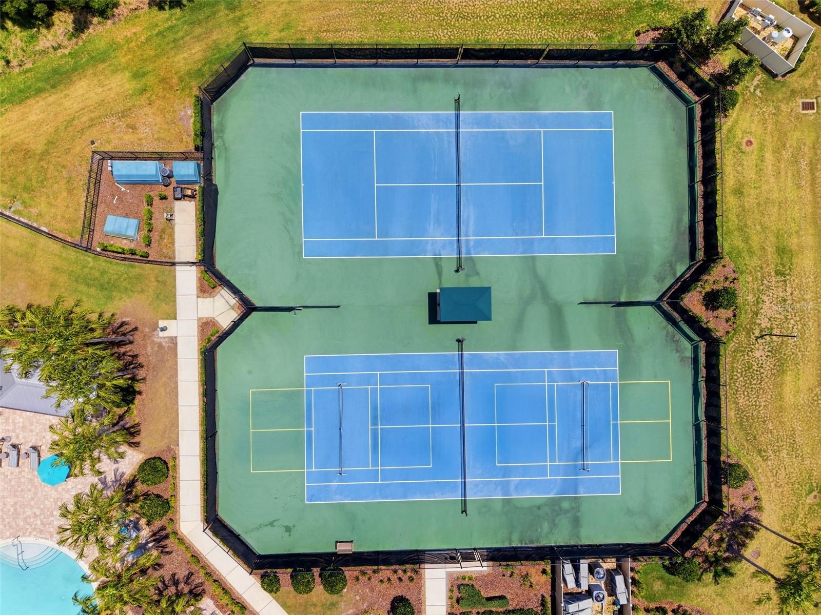 19419 PADDOCK VIEW DR, TAMPA, FL, 33647