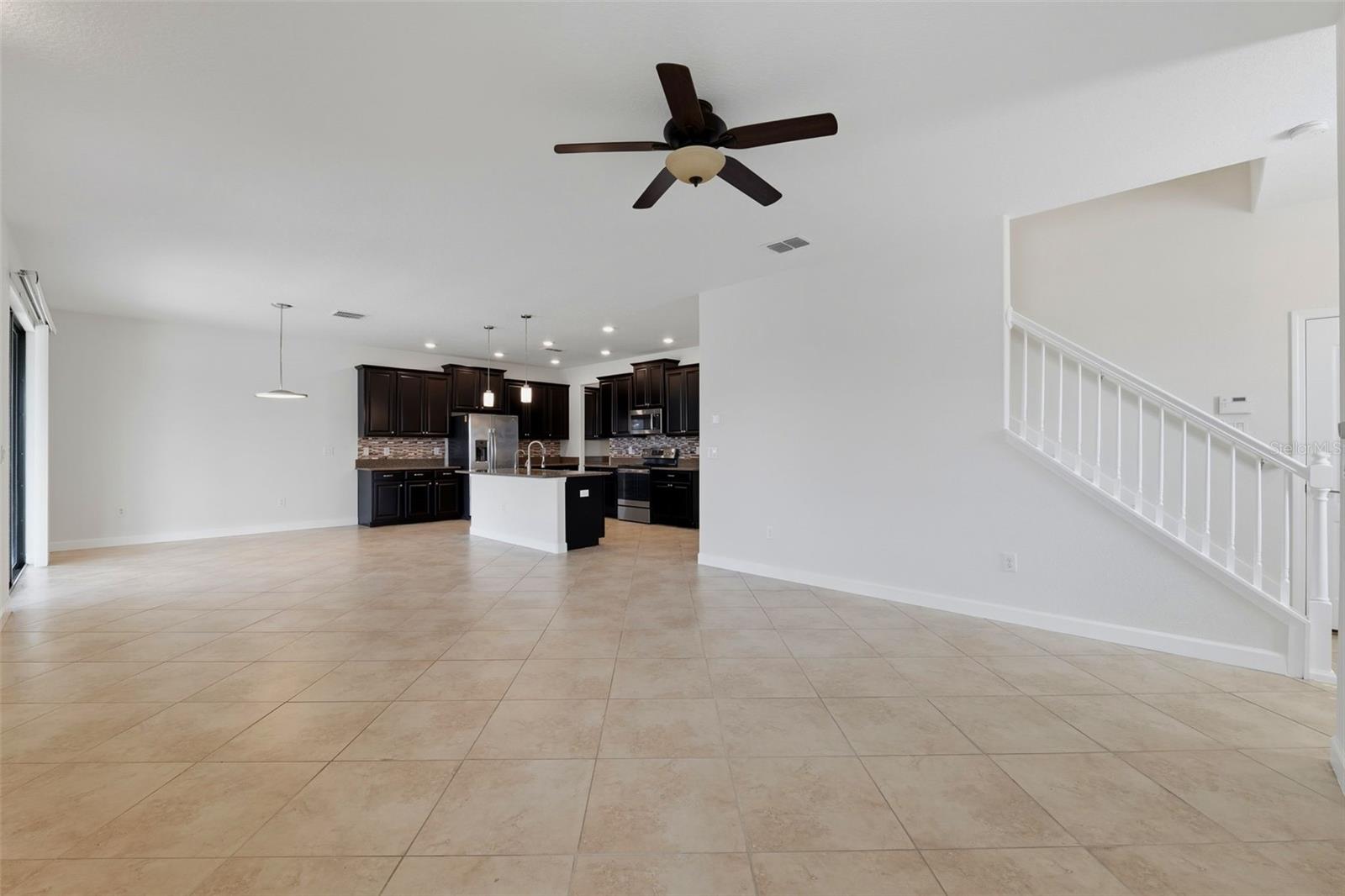 19419 PADDOCK VIEW DR, TAMPA, FL, 33647