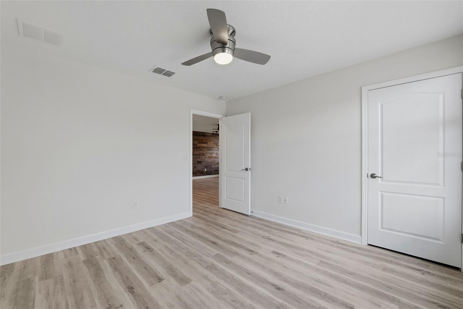 19419 PADDOCK VIEW DR, TAMPA, FL, 33647