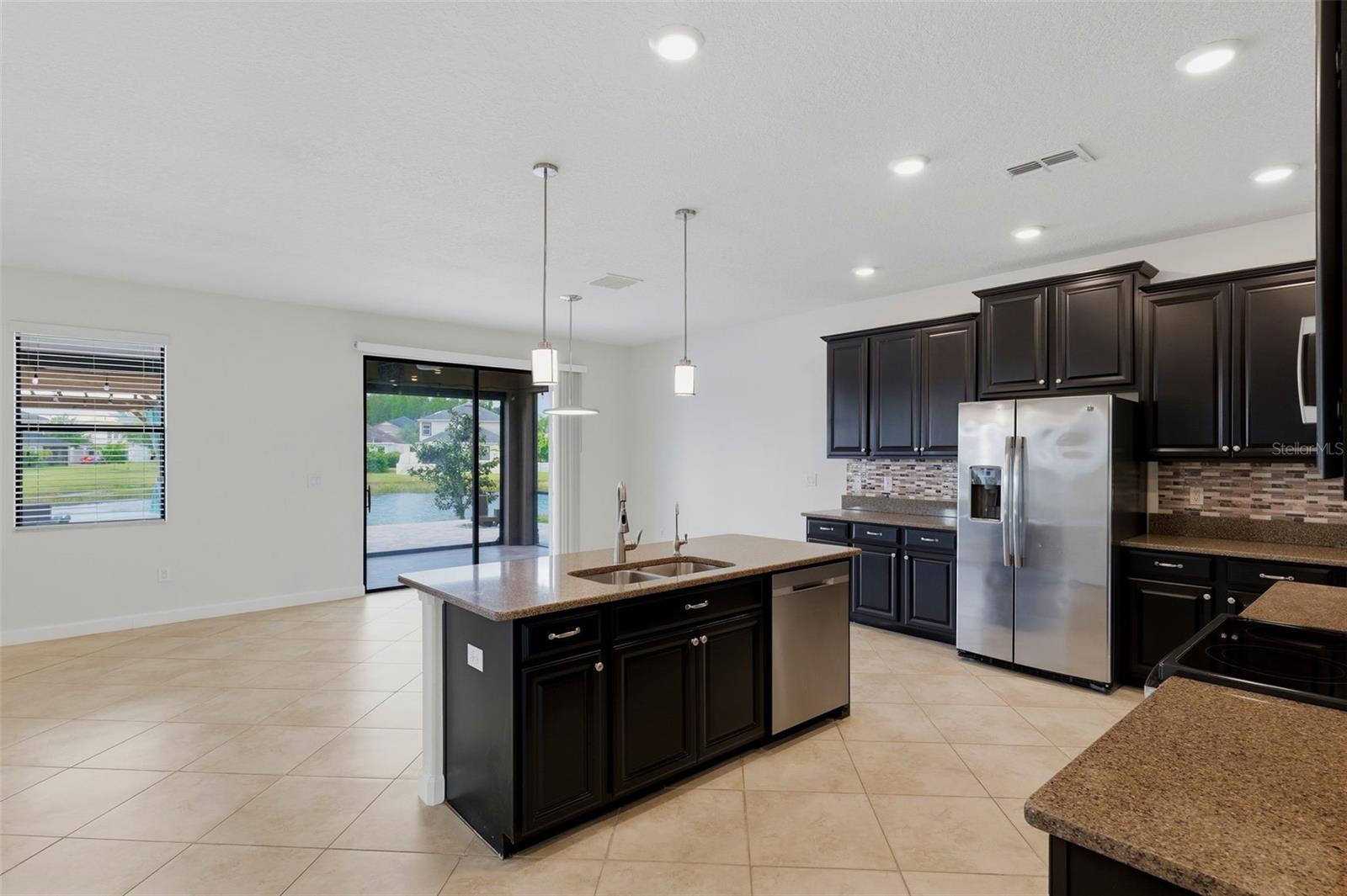 19419 PADDOCK VIEW DR, TAMPA, FL, 33647