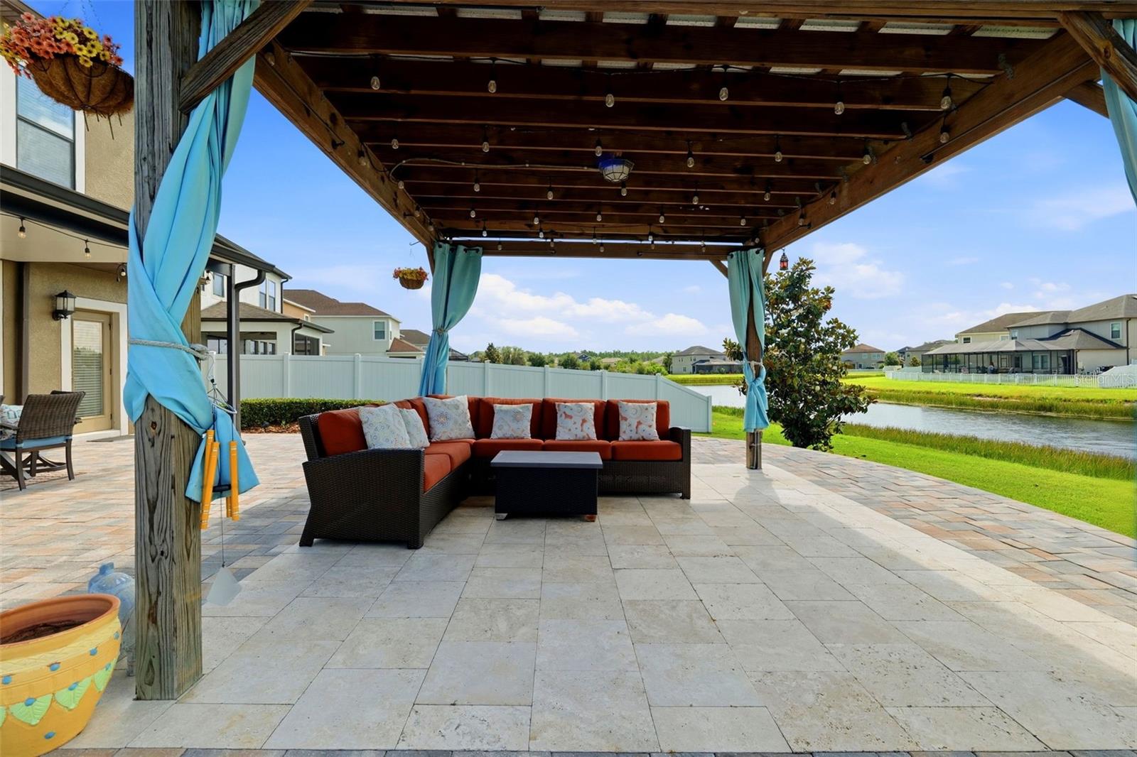 19419 PADDOCK VIEW DR, TAMPA, FL, 33647