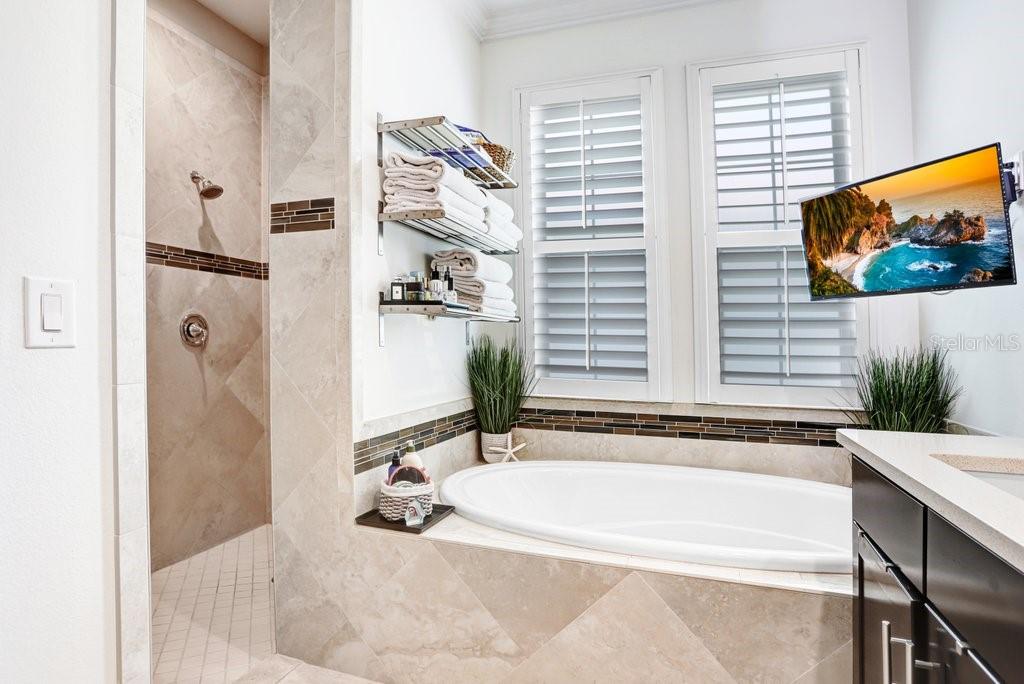 5307 GRANITE RIDGE DR, LITHIA, FL, 33547