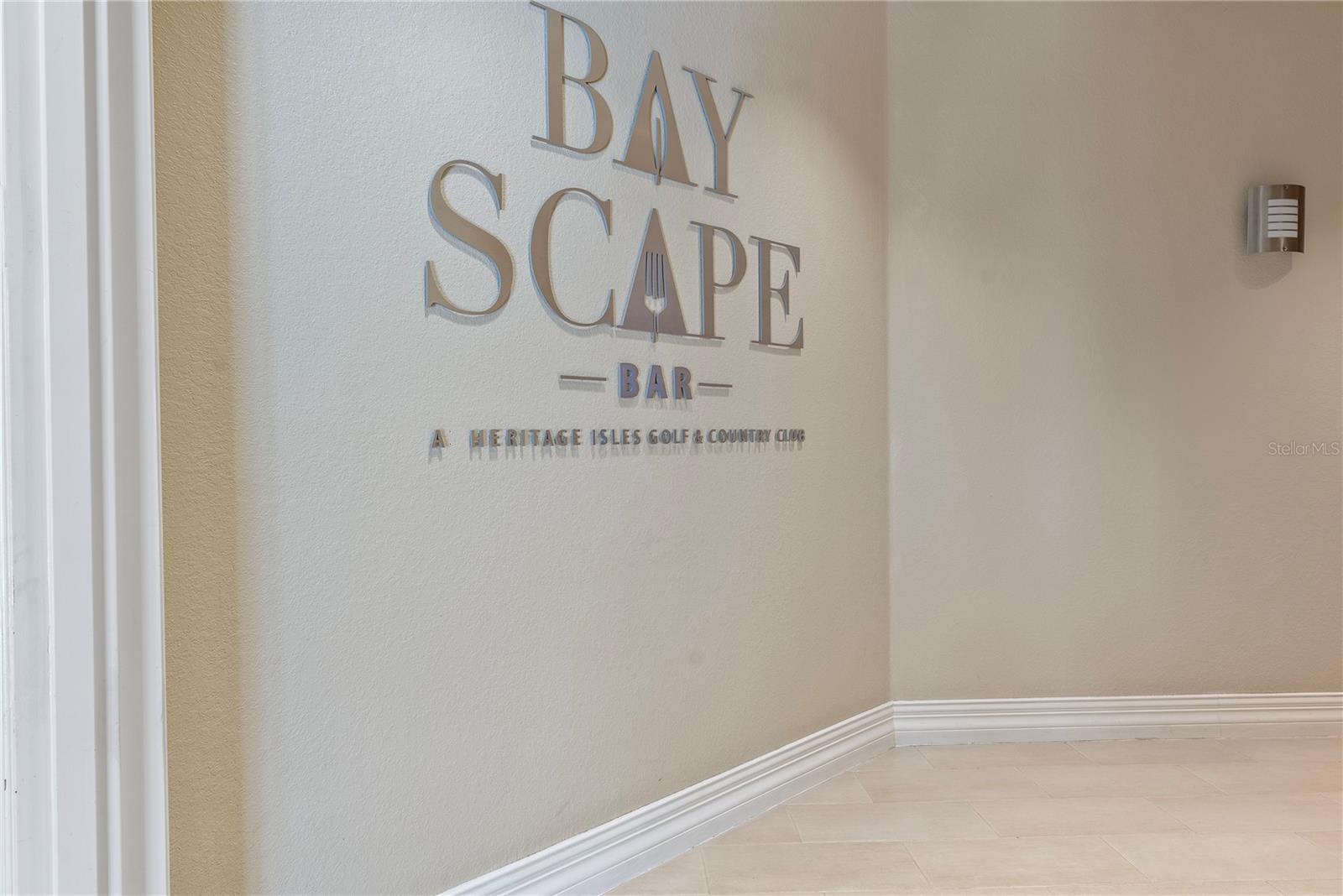 18117 PARADISE POINT DR, TAMPA, FL, 33647