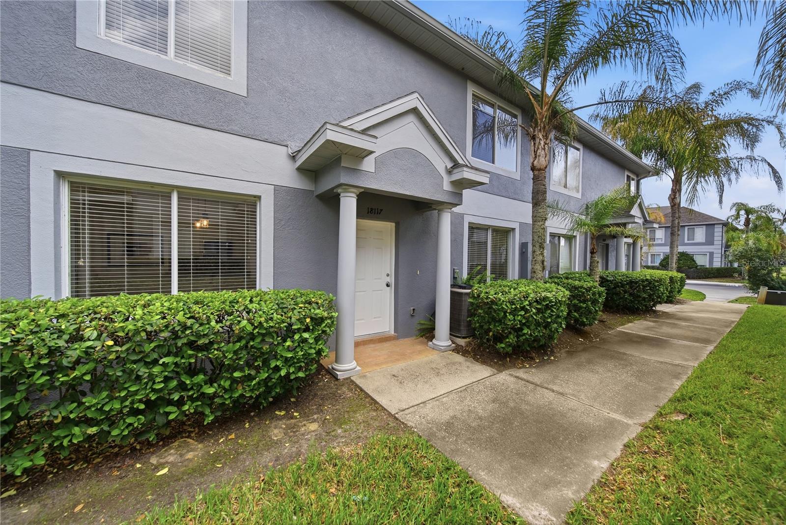 18117 PARADISE POINT DR, TAMPA, FL, 33647