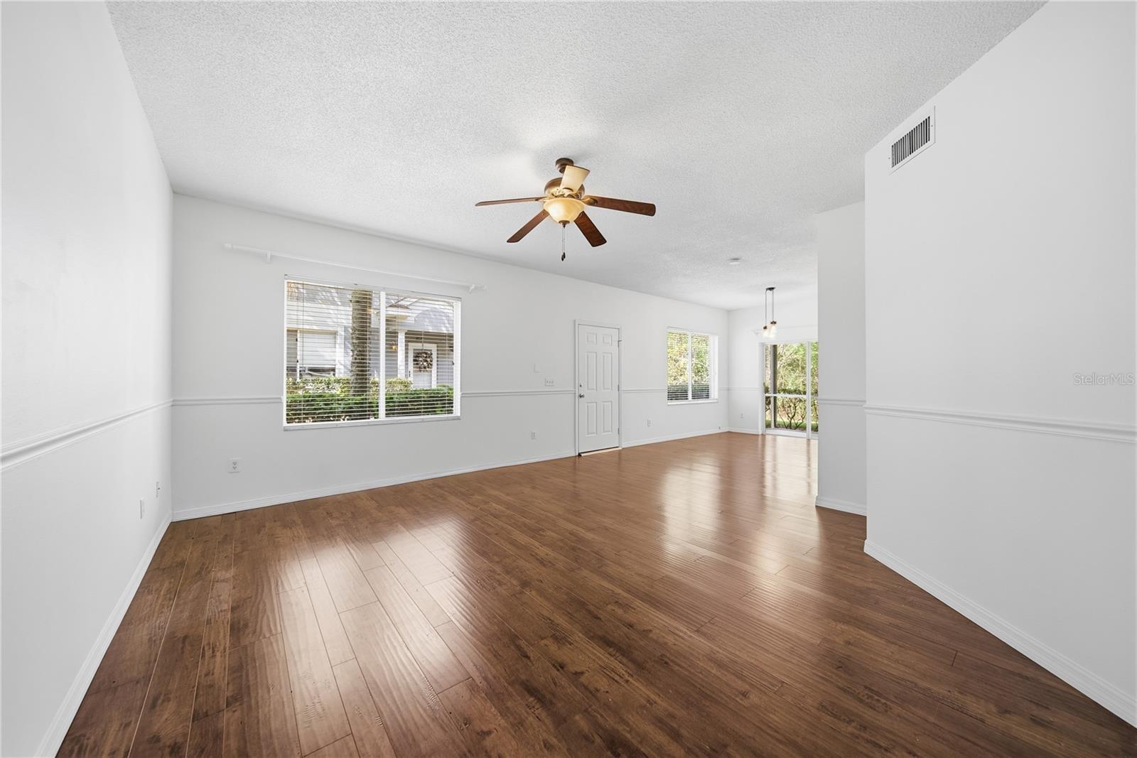 18117 PARADISE POINT DR, TAMPA, FL, 33647