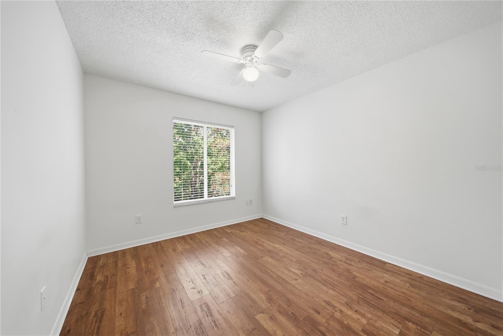 18117 PARADISE POINT DR, TAMPA, FL, 33647