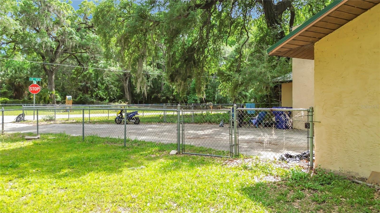 2548 CR 422, LAKE PANASOFFKEE, FL, 33538
