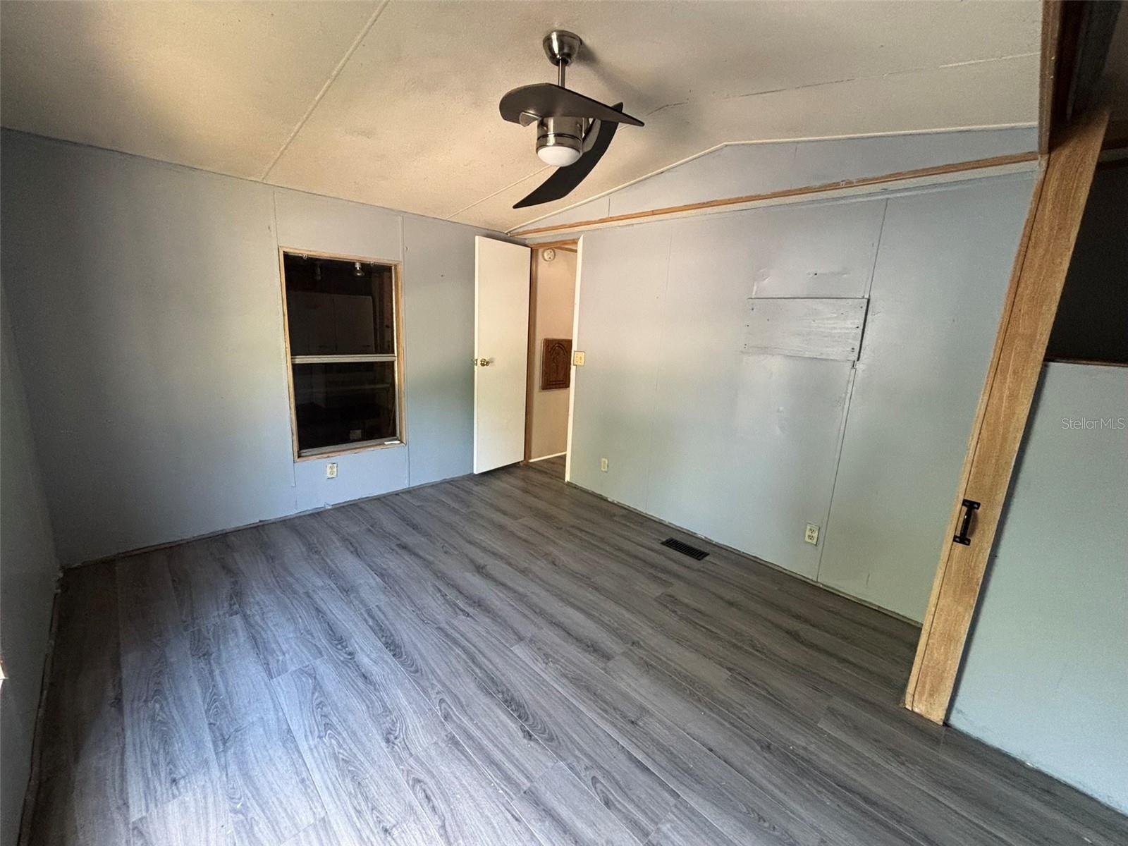 39239 LONGVIEW AVE, ZEPHYRHILLS, FL, 33542