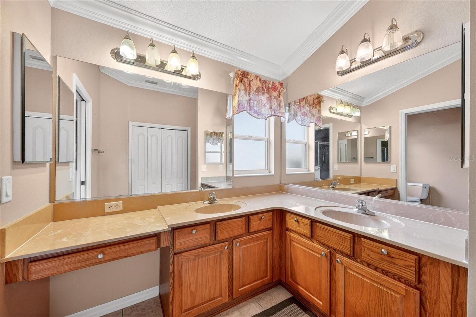 2612 MORVEN PARK WAY, THE VILLAGES, FL, 32162