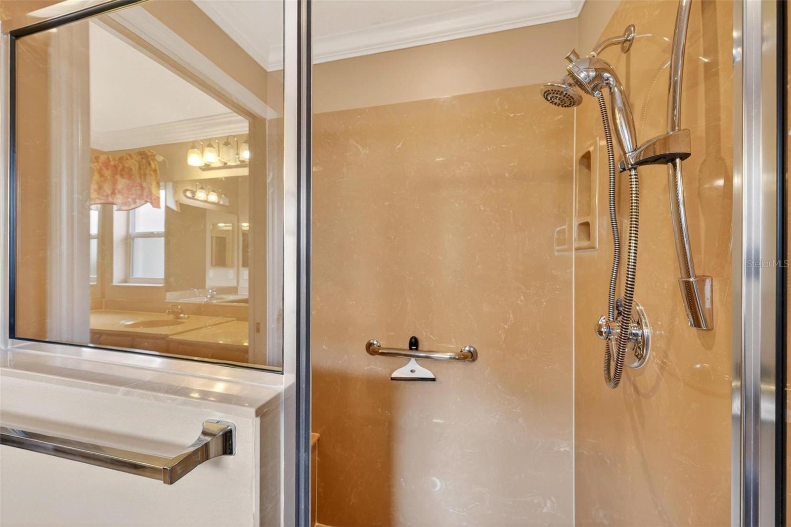 2612 MORVEN PARK WAY, THE VILLAGES, FL, 32162