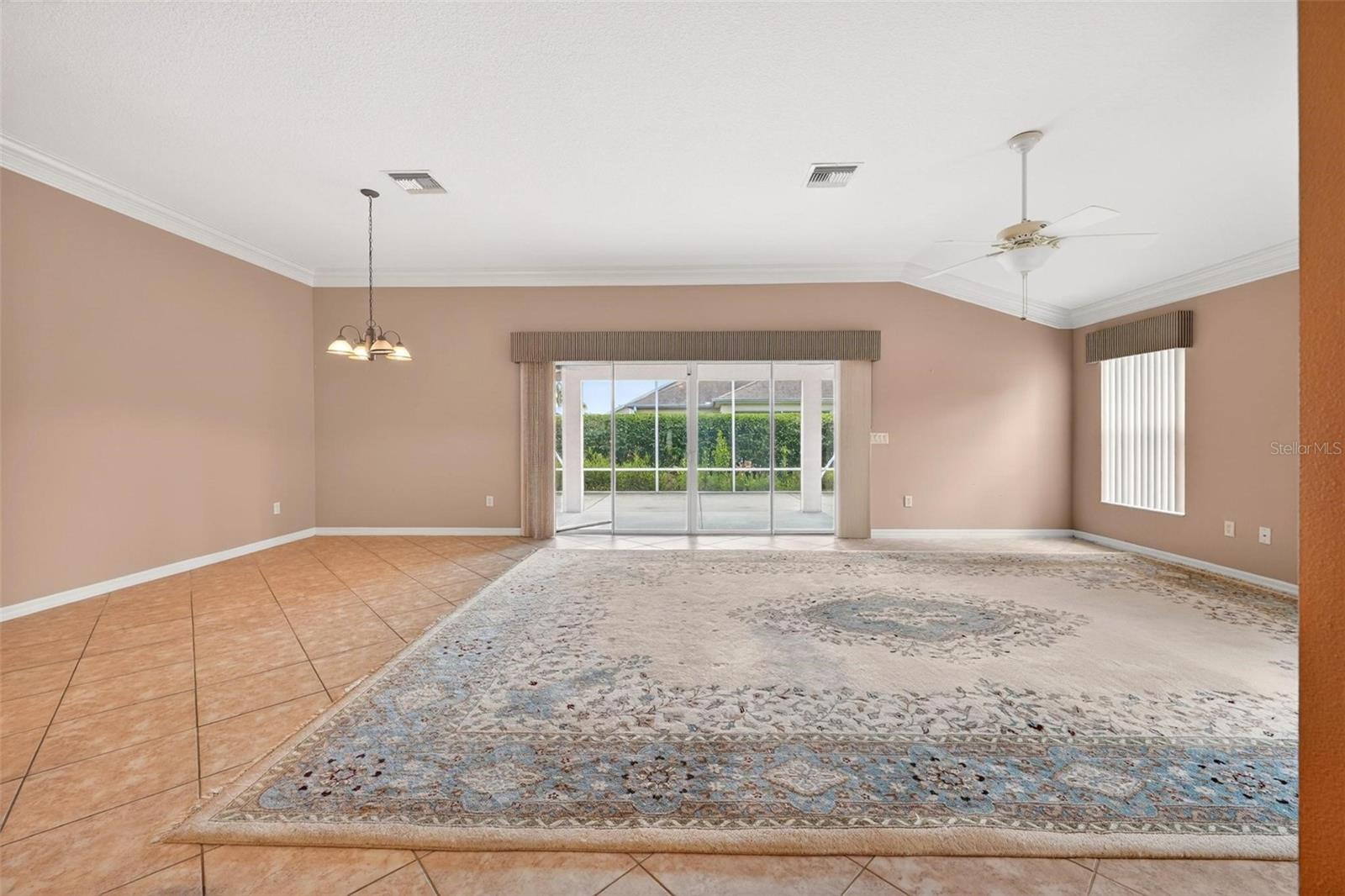 2612 MORVEN PARK WAY, THE VILLAGES, FL, 32162