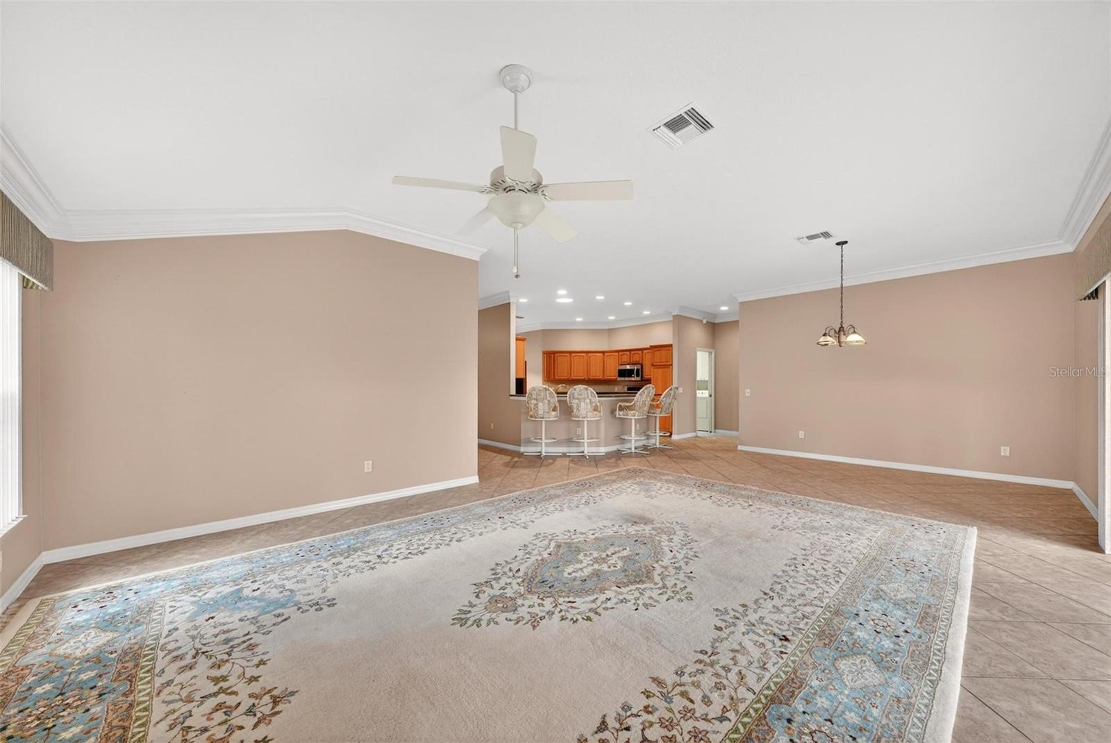 2612 MORVEN PARK WAY, THE VILLAGES, FL, 32162