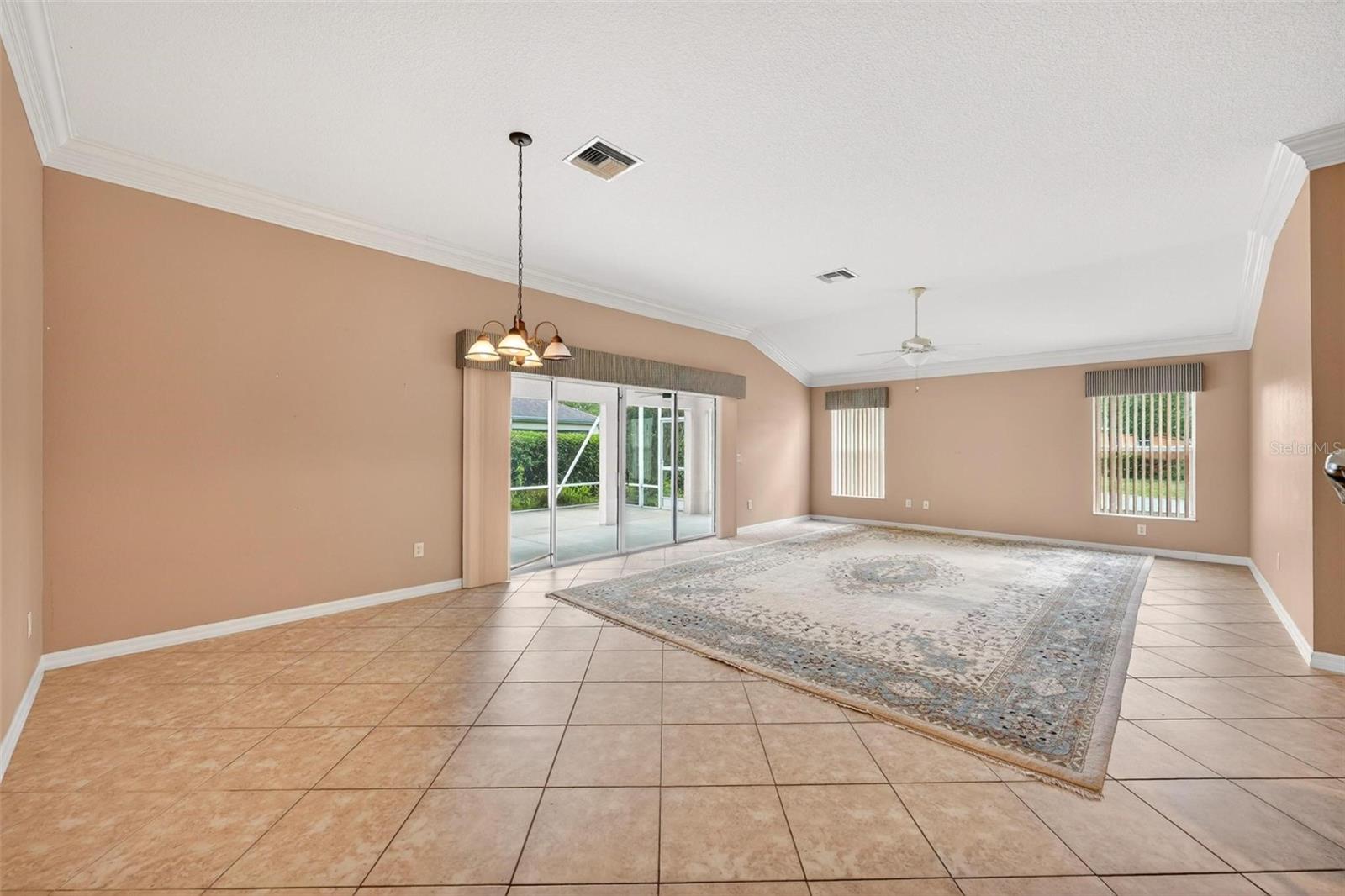 2612 MORVEN PARK WAY, THE VILLAGES, FL, 32162