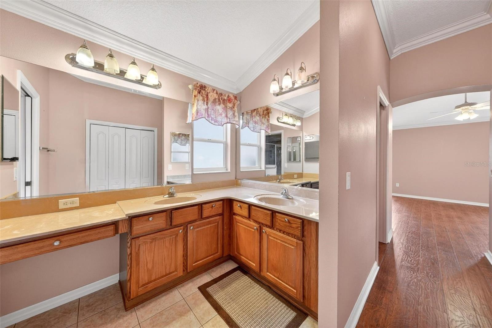 2612 MORVEN PARK WAY, THE VILLAGES, FL, 32162