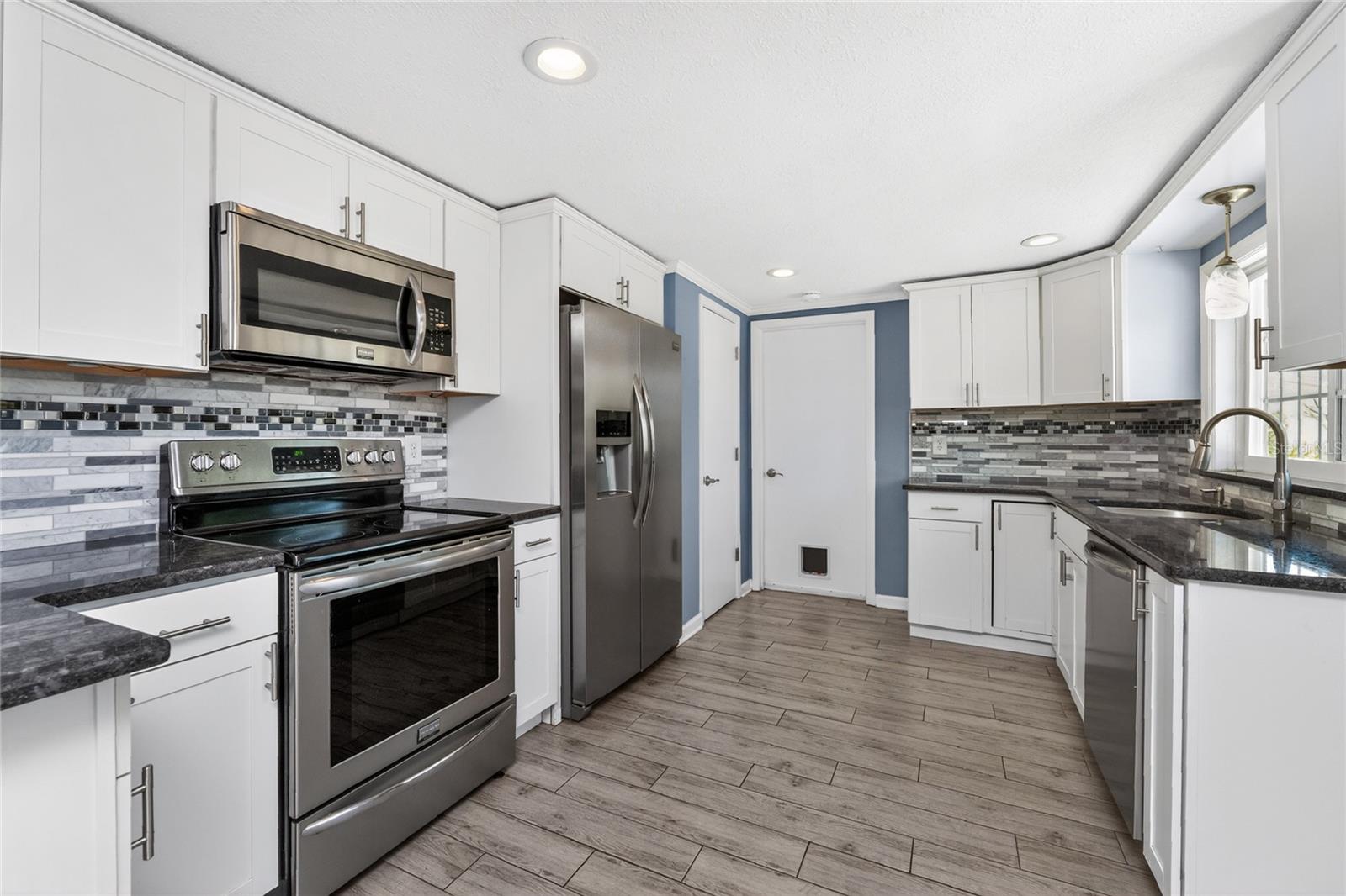 650 LEACH ST, ENGLEWOOD, FL, 34223