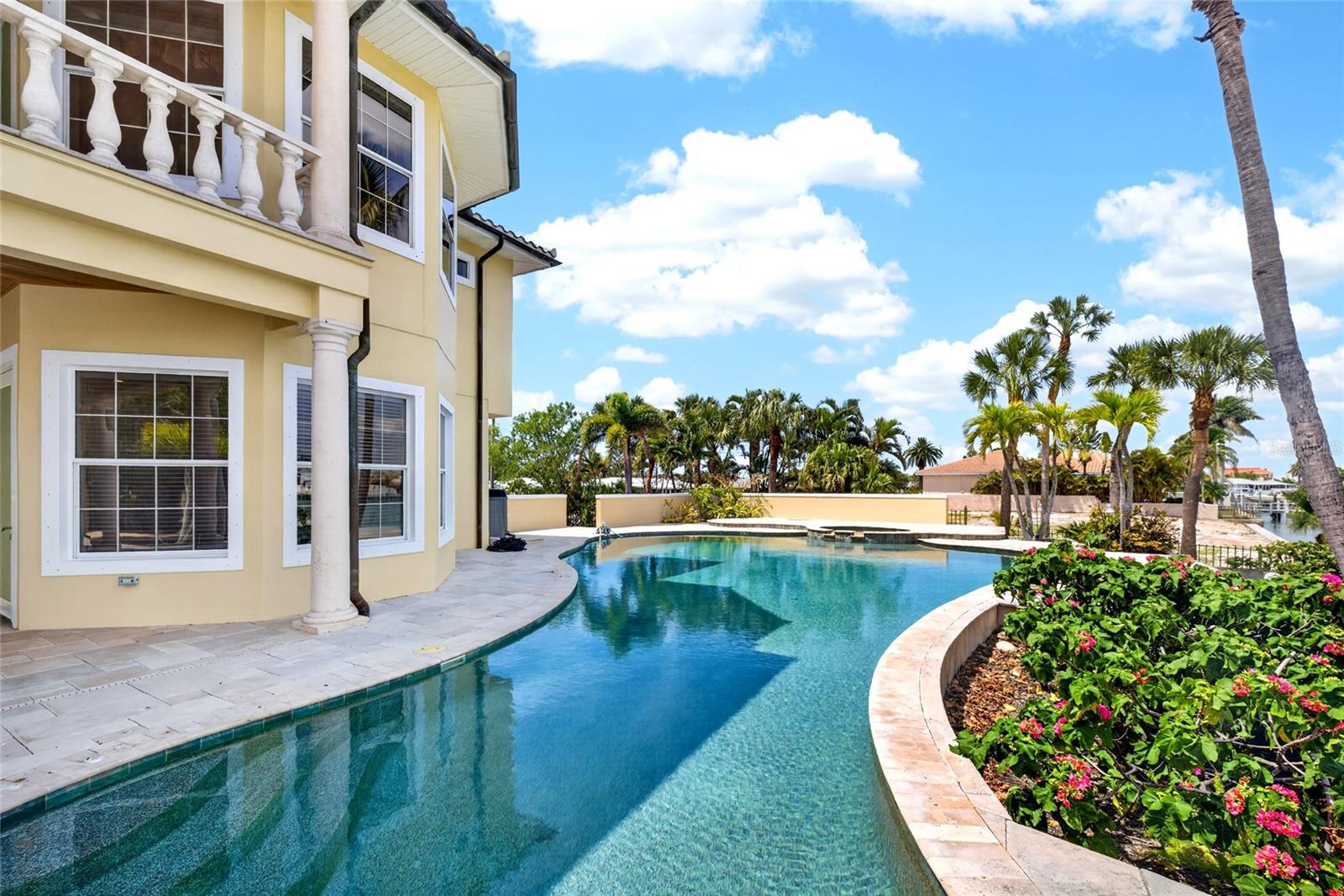 115 18TH ST, BELLEAIR BEACH, FL, 33786