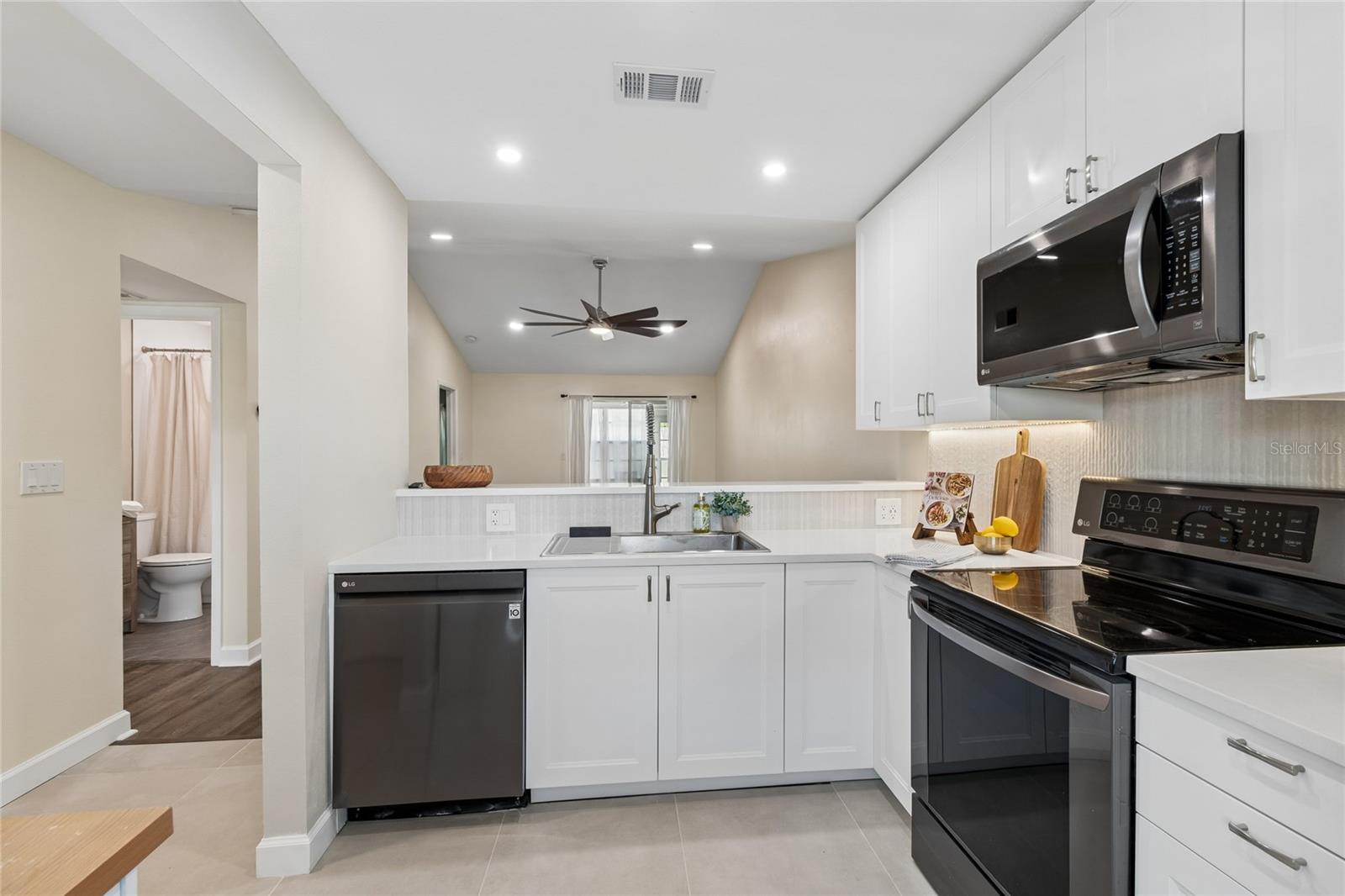 10780 43RD ST N #707, CLEARWATER, FL, 33762