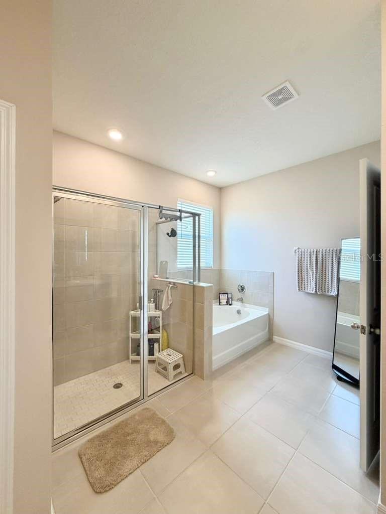 5452 FLINT HILLS DR, WIMAUMA, FL, 33598