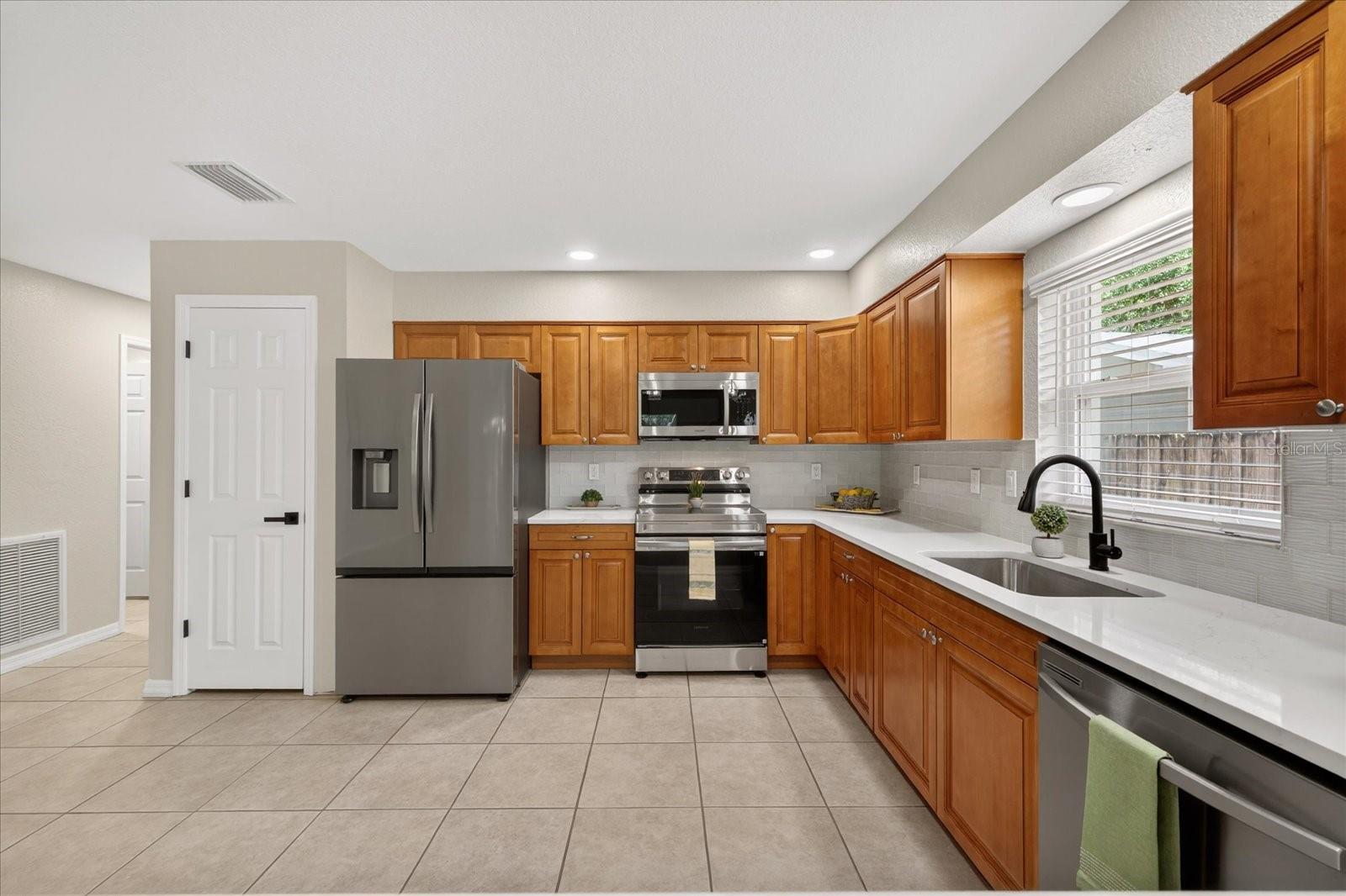 541 PLUMOSA AVE, CLEARWATER, FL, 33756