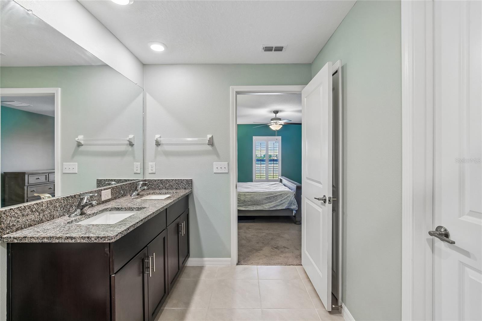 15430 MILLER CREEK DR, SUN CITY CENTER, FL, 33573