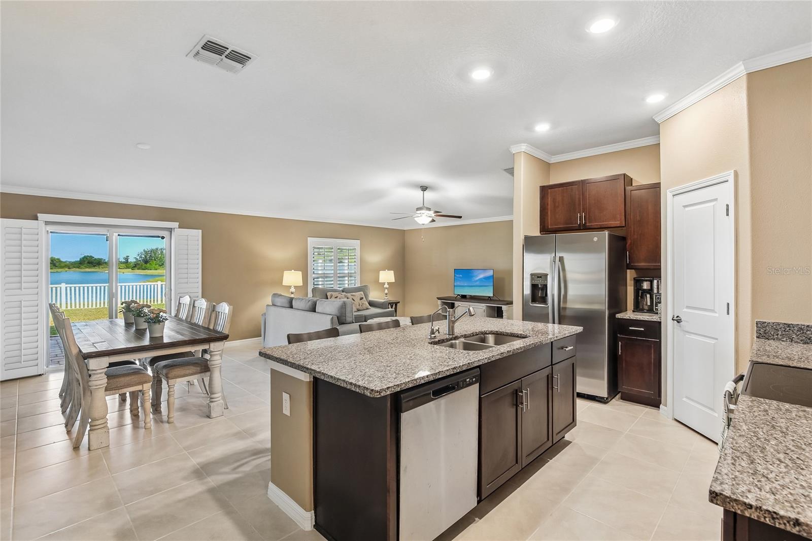 15430 MILLER CREEK DR, SUN CITY CENTER, FL, 33573