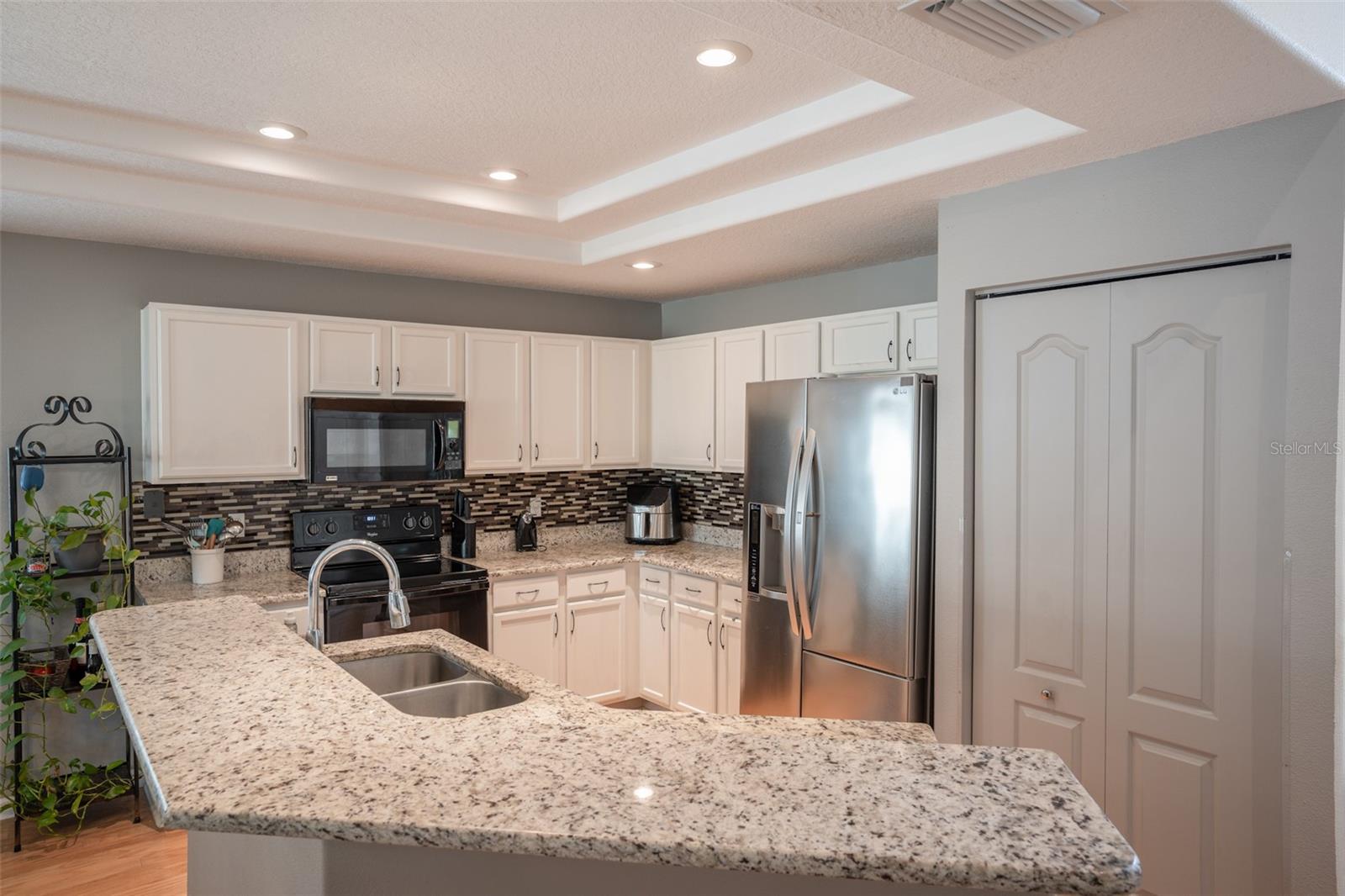 624 N LAKE BLVD, TARPON SPRINGS, FL, 34689